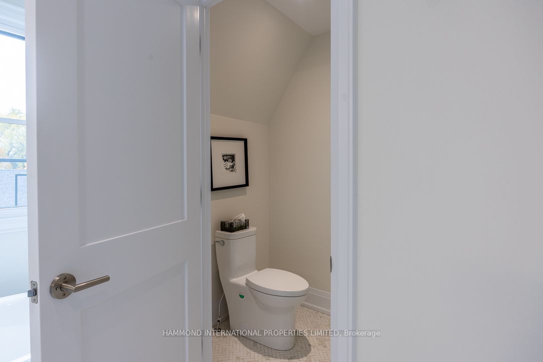 1177 Avenue Road Property Photo 49