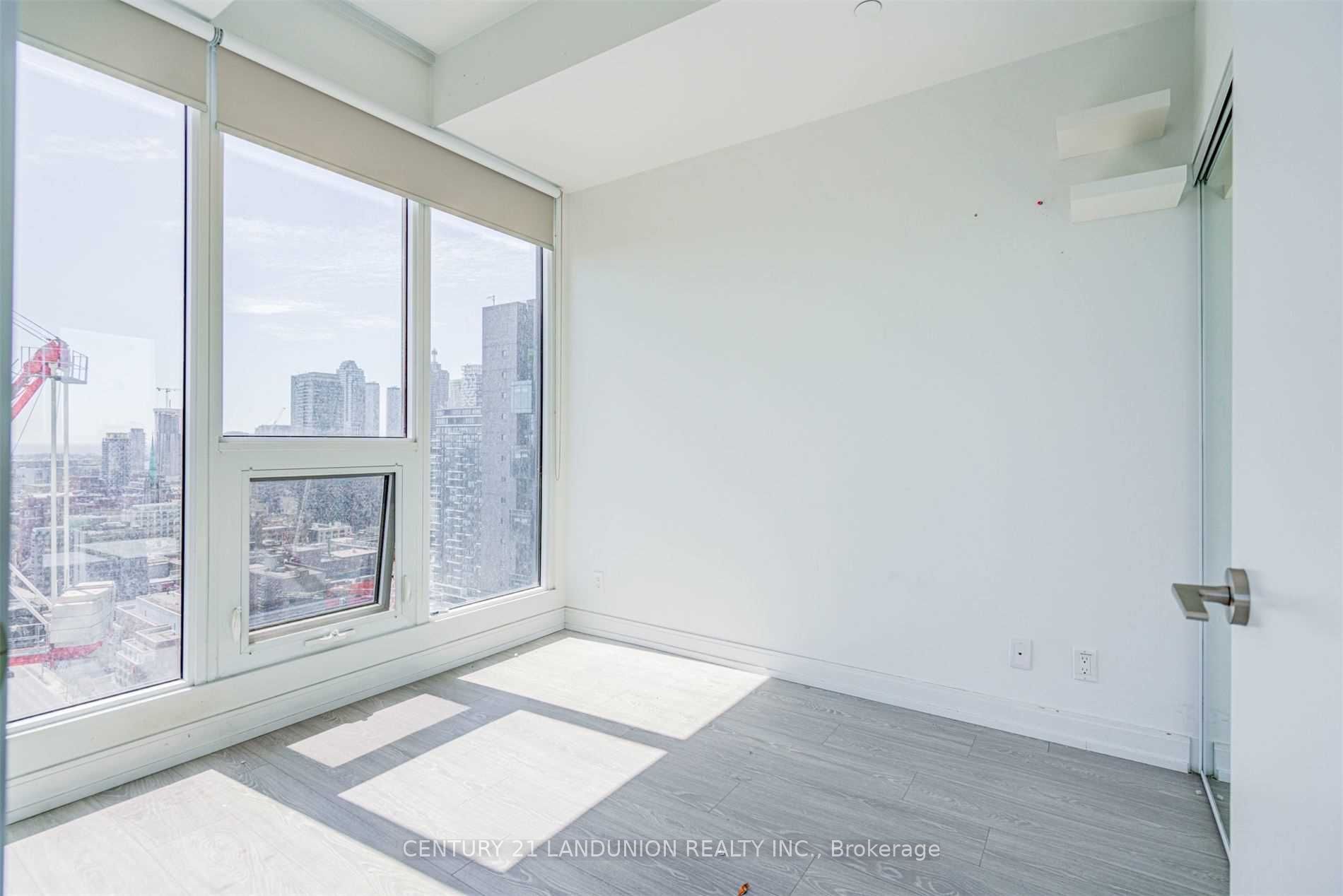 181 Dundas Street E 2905 Property Photo 7