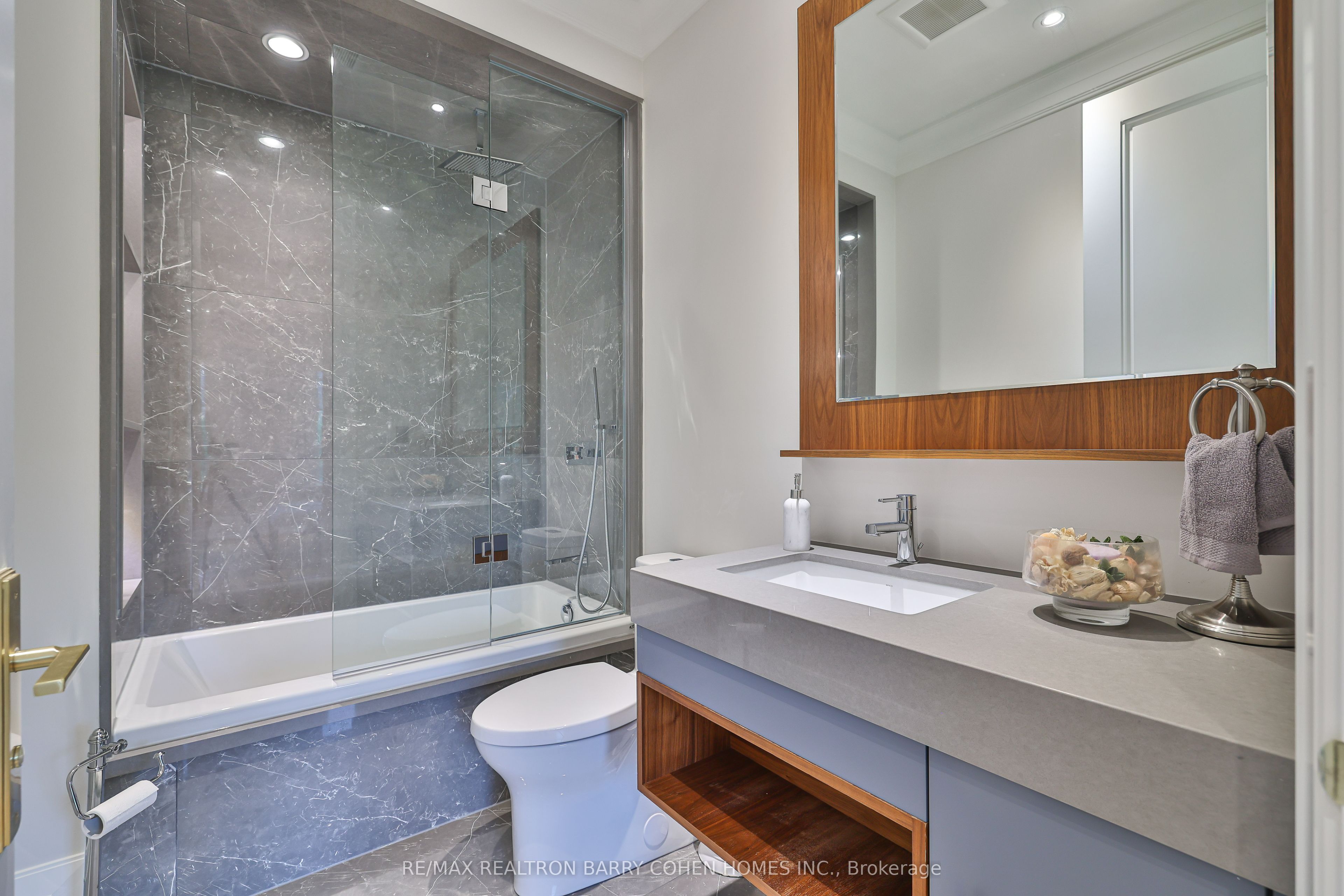33 Stratheden Road Property Photo 36