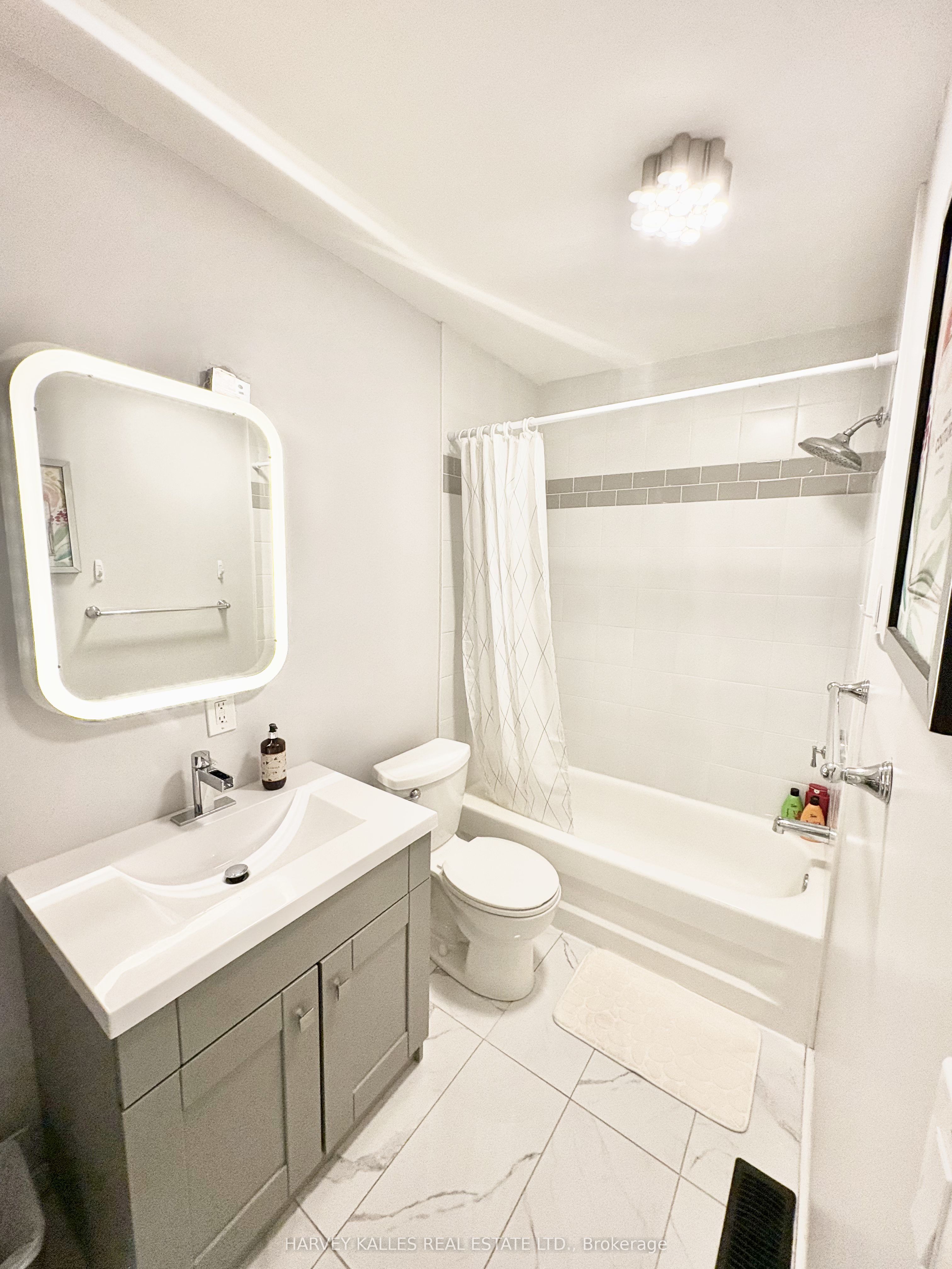 11 Saint Patricks Square 2 Property Photo 13