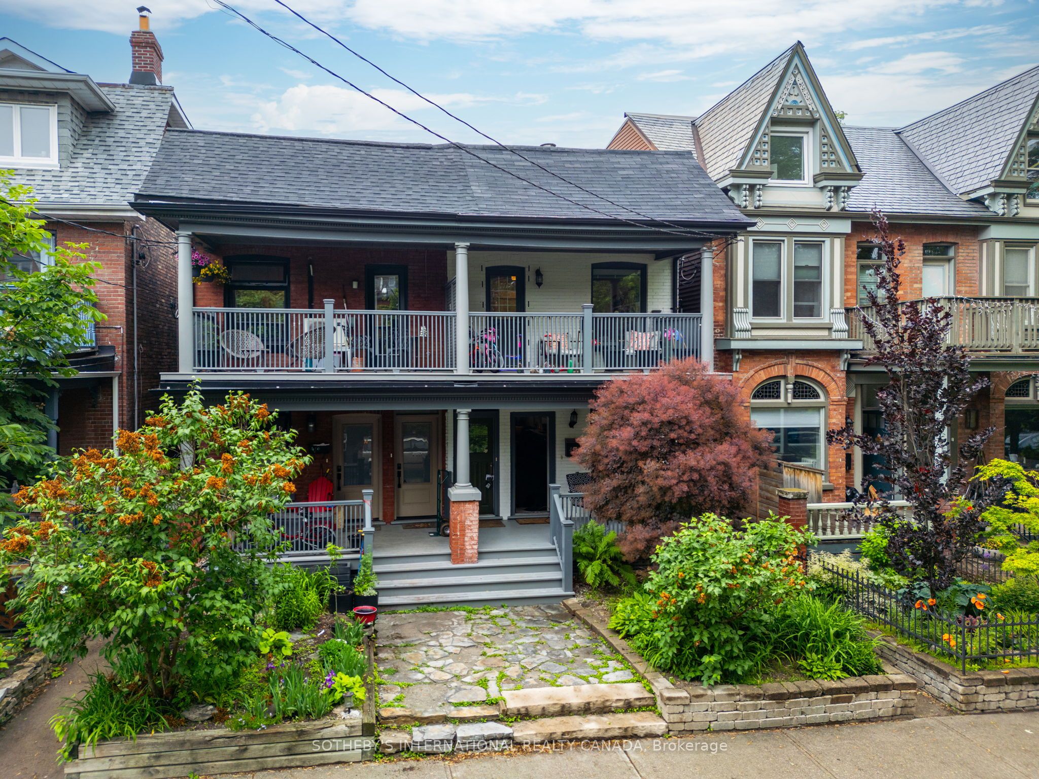 412 Wellesley Street E Property Photo 8