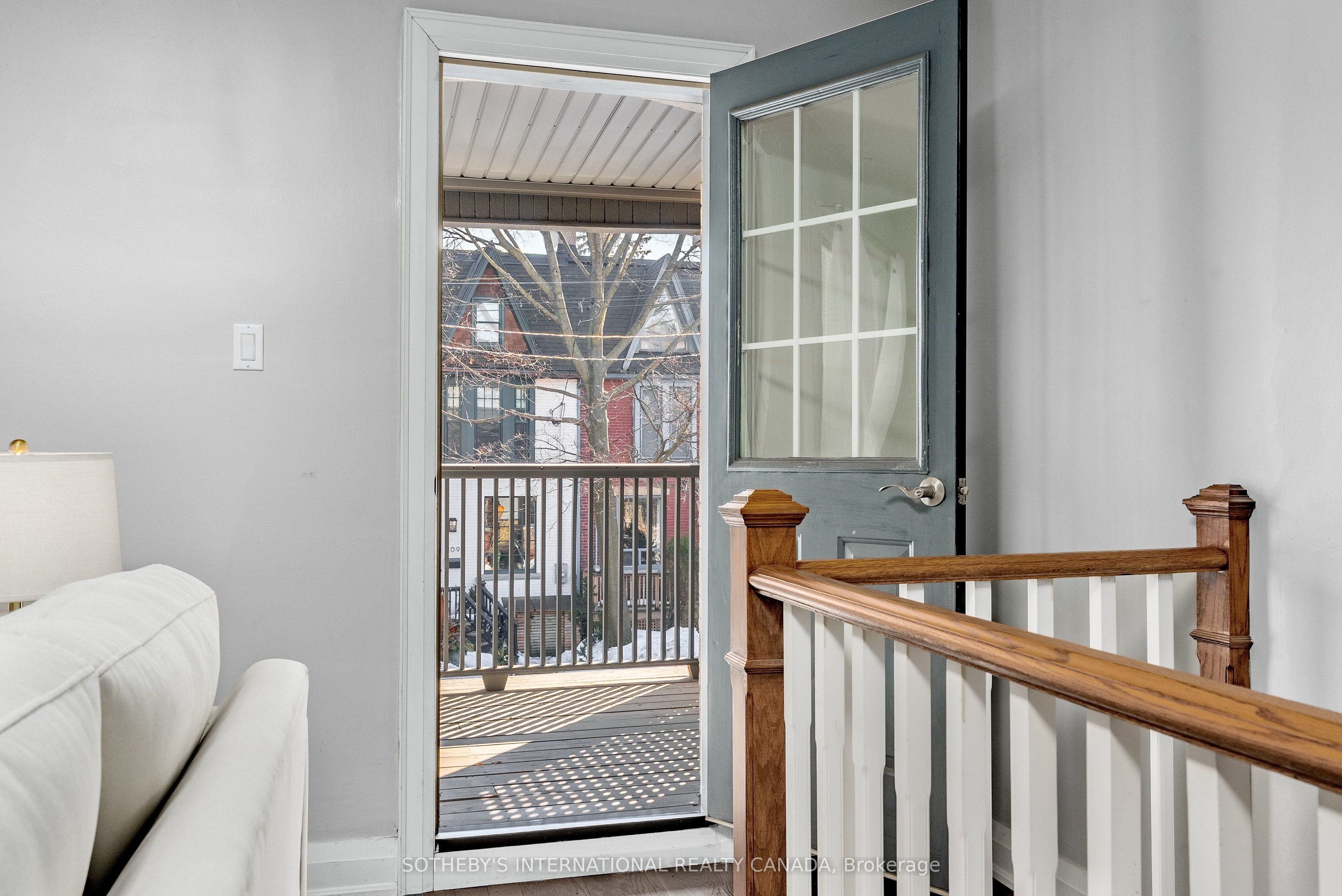 412 Wellesley Street E Property Photo 13