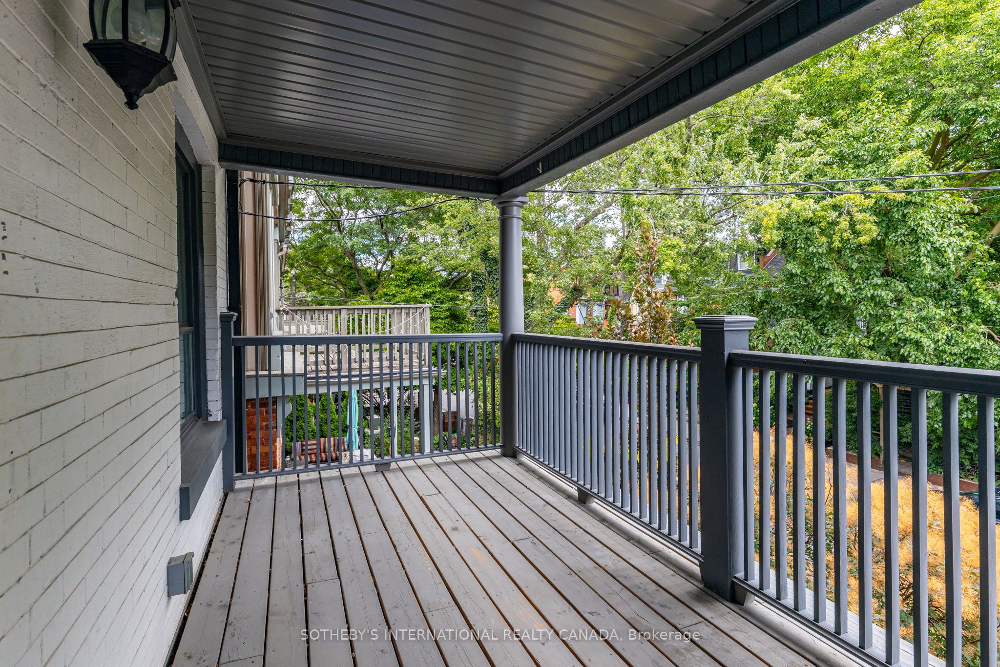 412 Wellesley Street E Property Photo 14