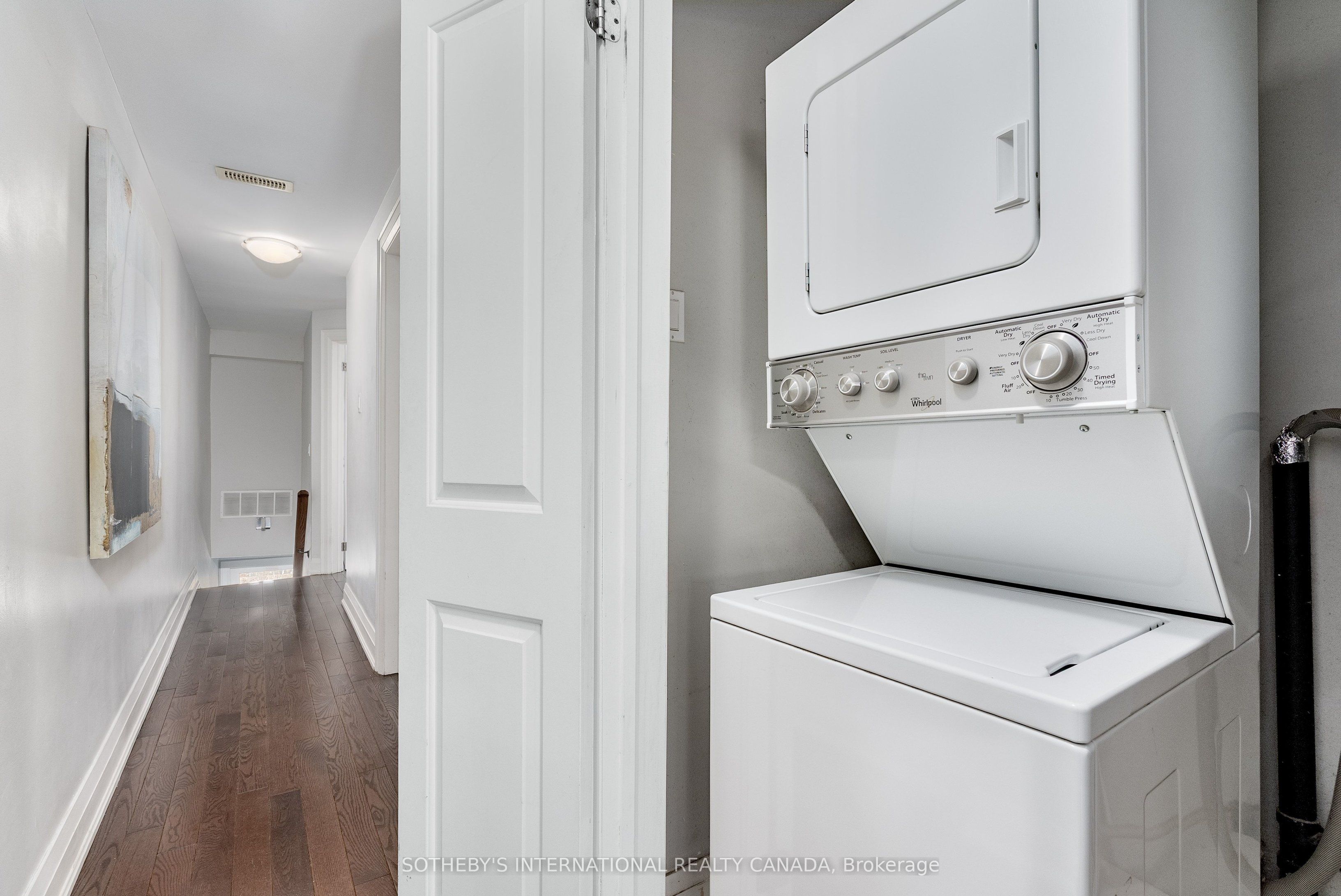 412 Wellesley Street E Property Photo 20