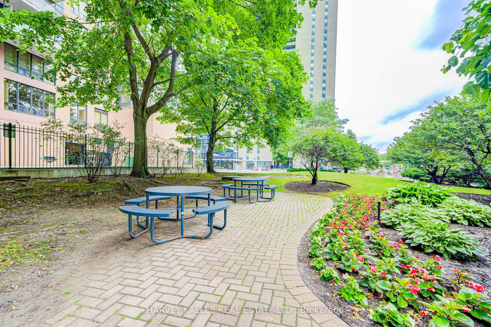 45 Sheppard Avenue E 910 Property Photo 21