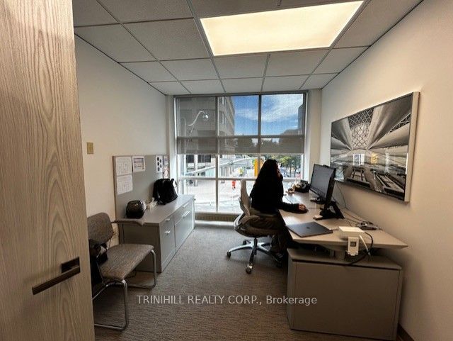 1220 Yonge Street 201 Property Photo 4
