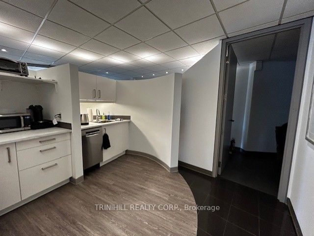1220 Yonge Street 201 Property Photo 9