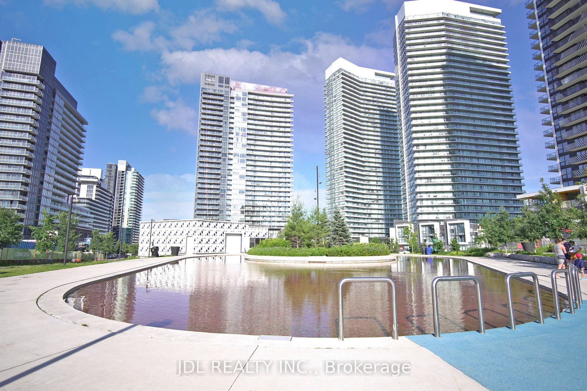 95 Mcmahon Drive Ph4101 Property Photo 2