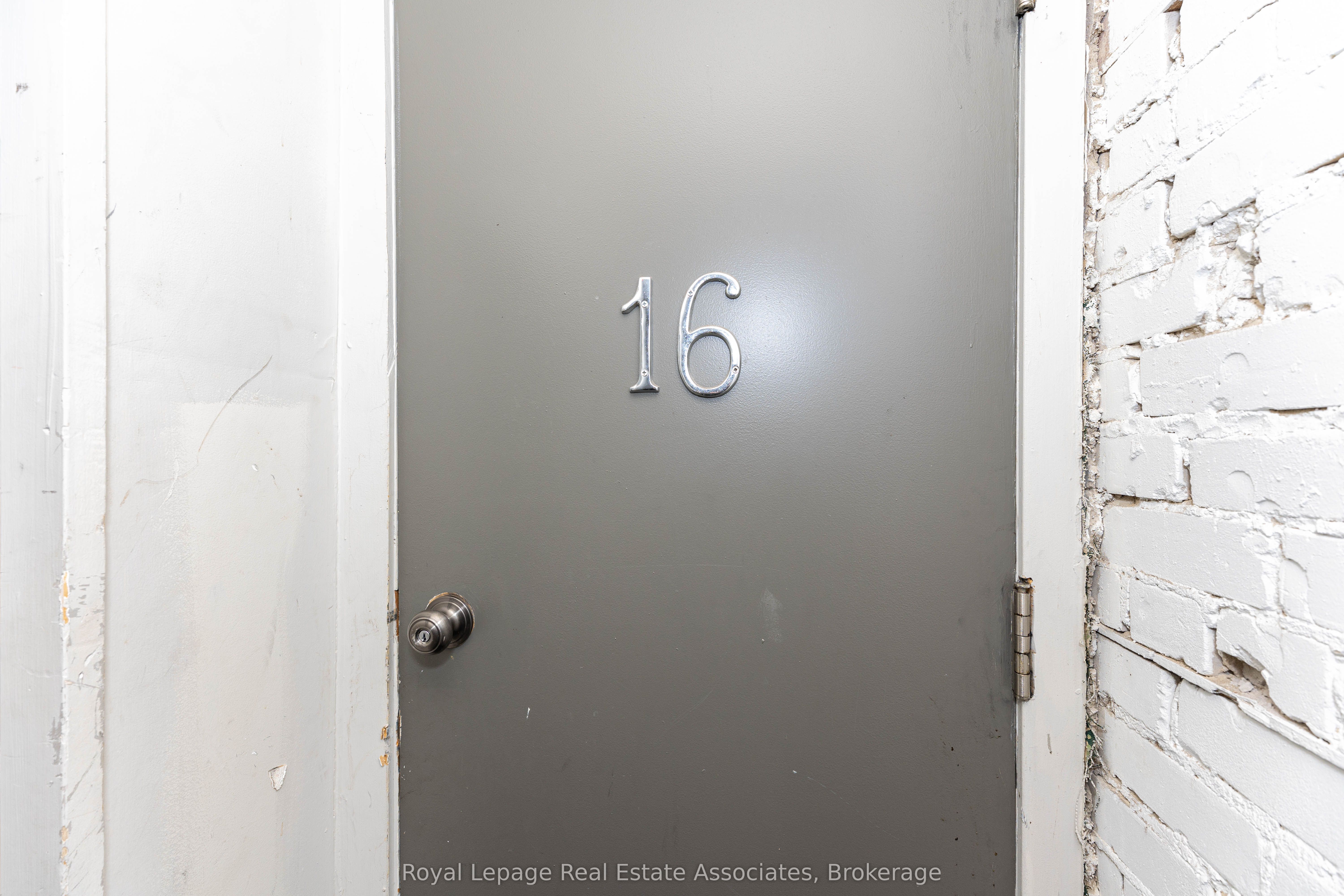 497 Bloor Street W 16 (3rd) Property Photo 4