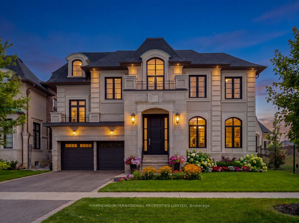 9 Lonergan Crescent