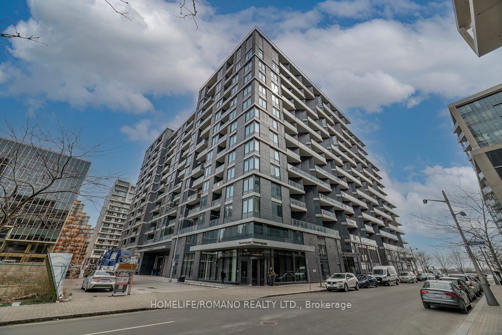 1 Edgewater Drive 823