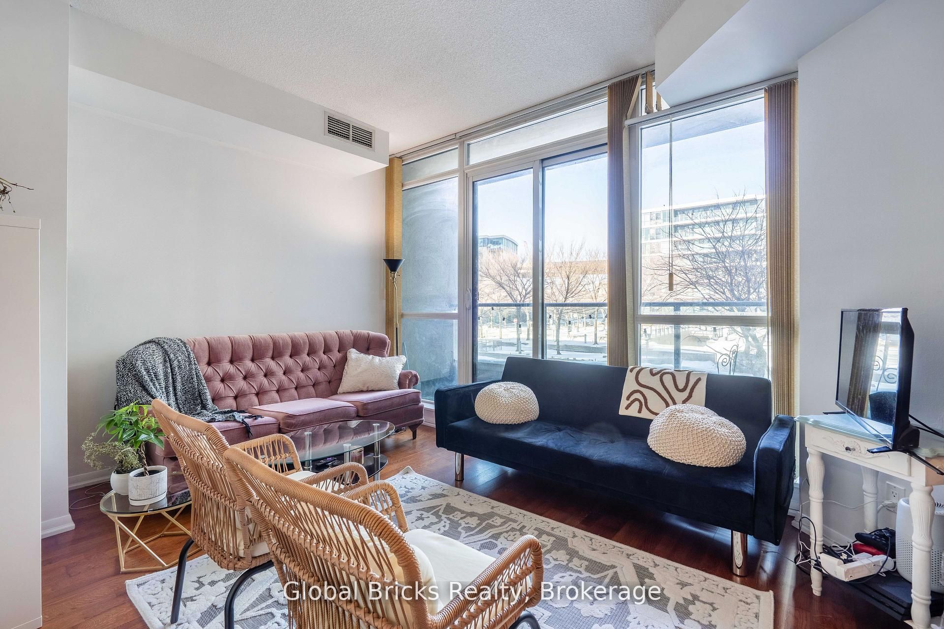 215 Fort York Boulevard #215 Property Photo 5