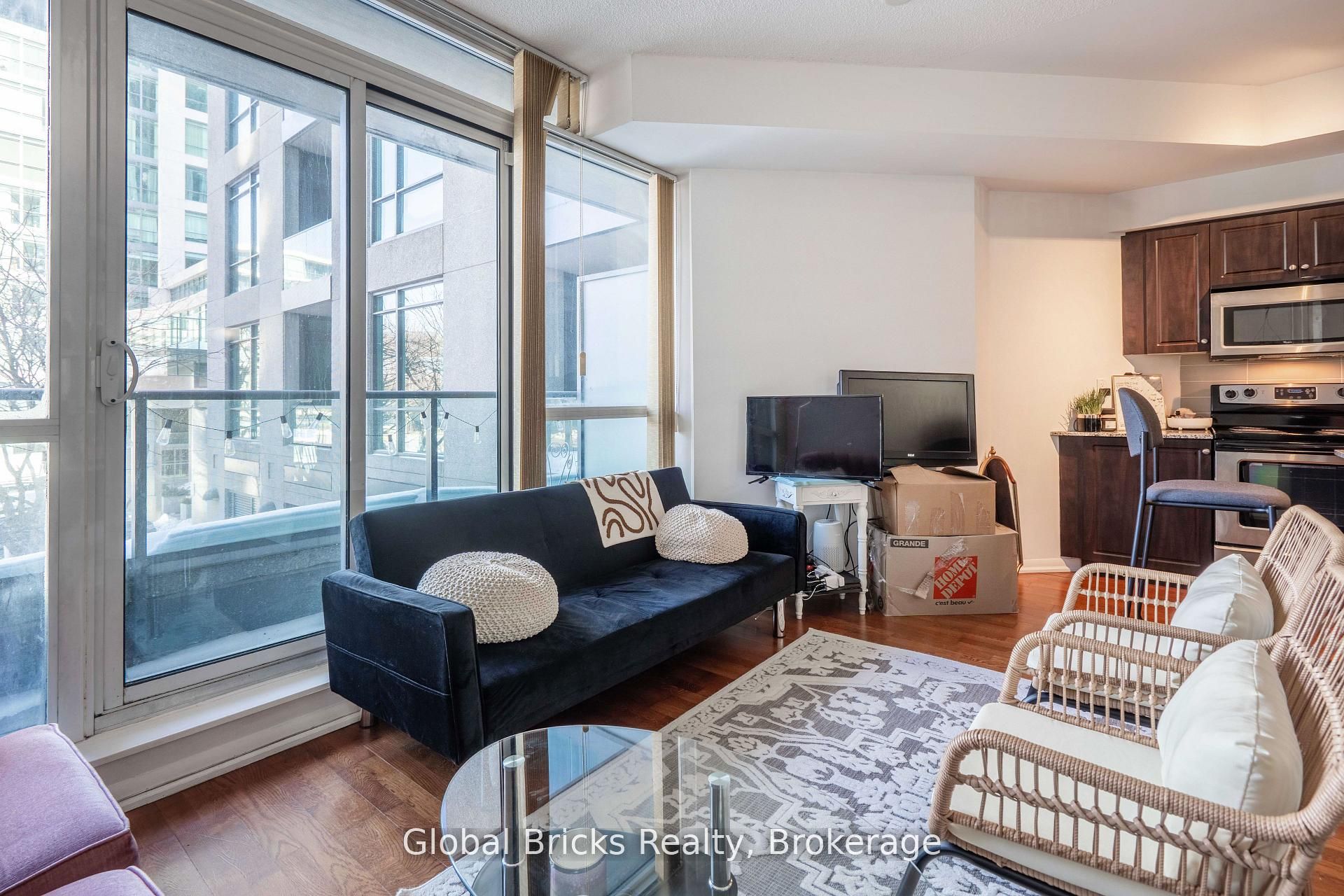 215 Fort York Boulevard #215 Property Photo 6