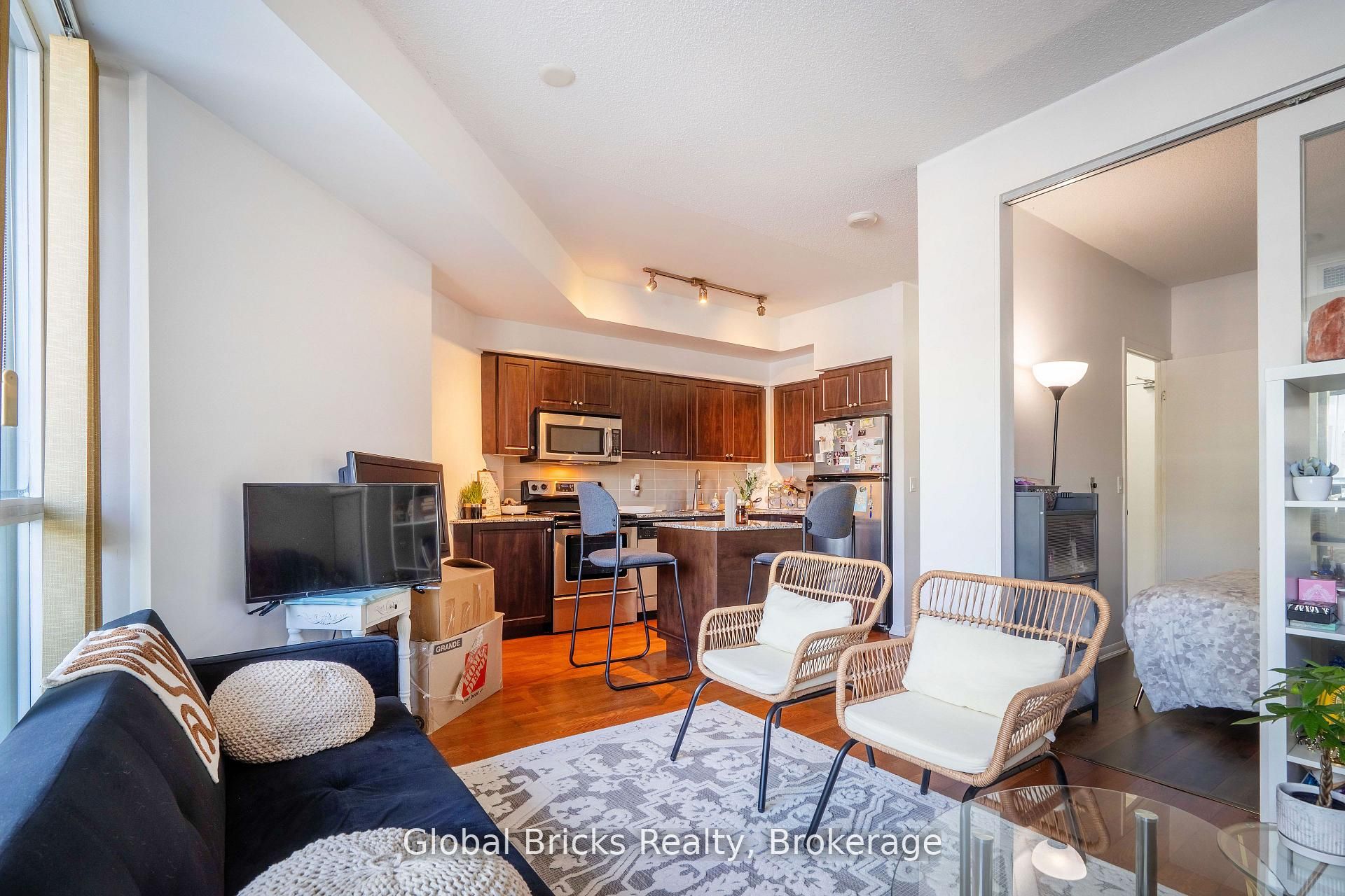 215 Fort York Boulevard #215 Property Photo 7