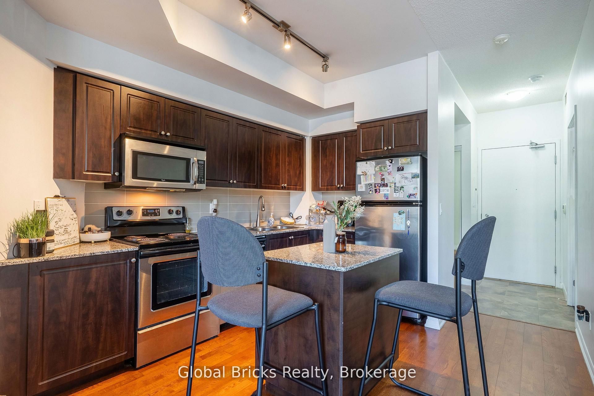 215 Fort York Boulevard #215 Property Photo 11