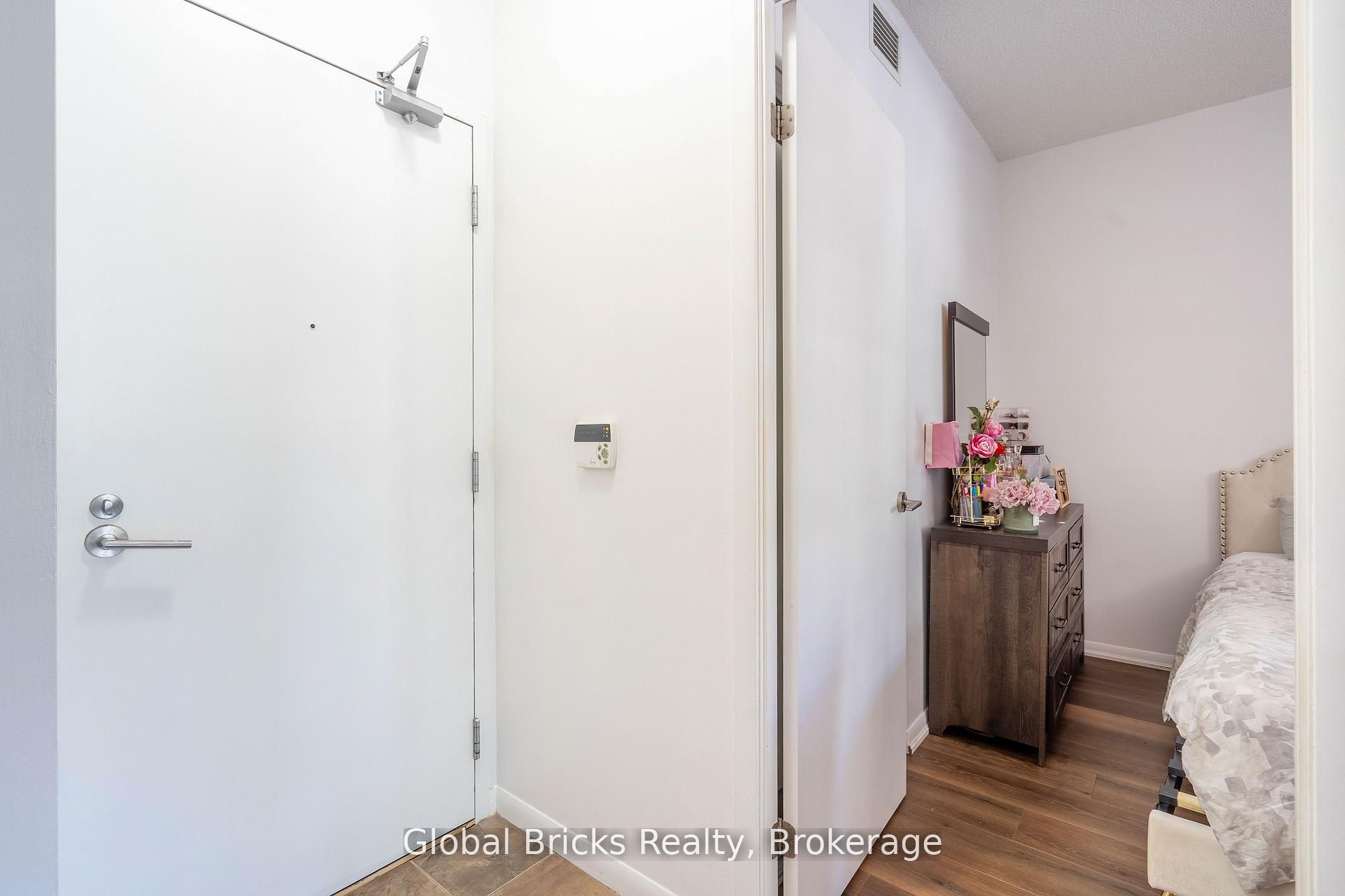 215 Fort York Boulevard #215 Property Photo 13