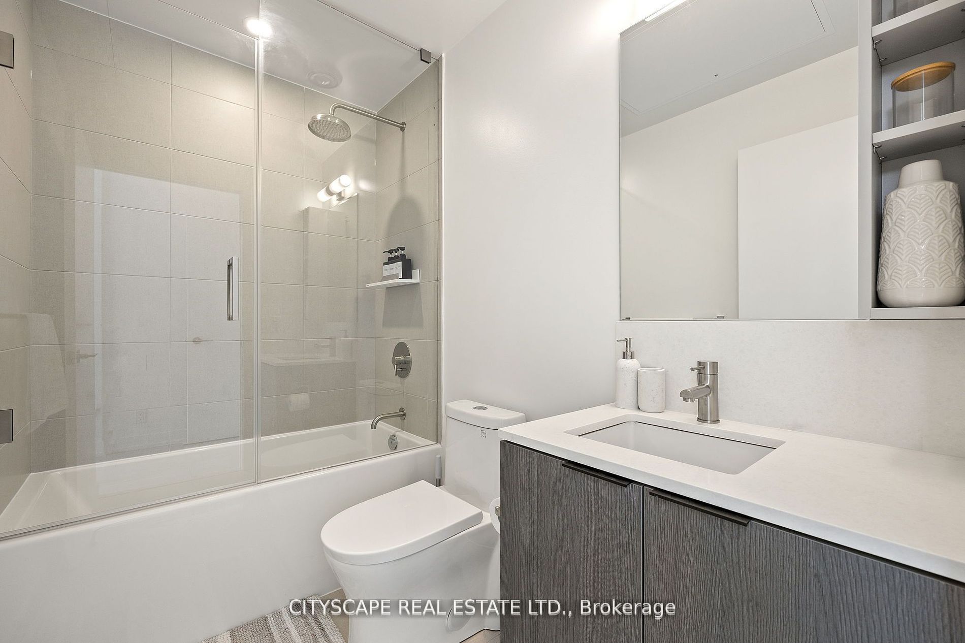 55 Mercer Street S 1802 Property Photo 5
