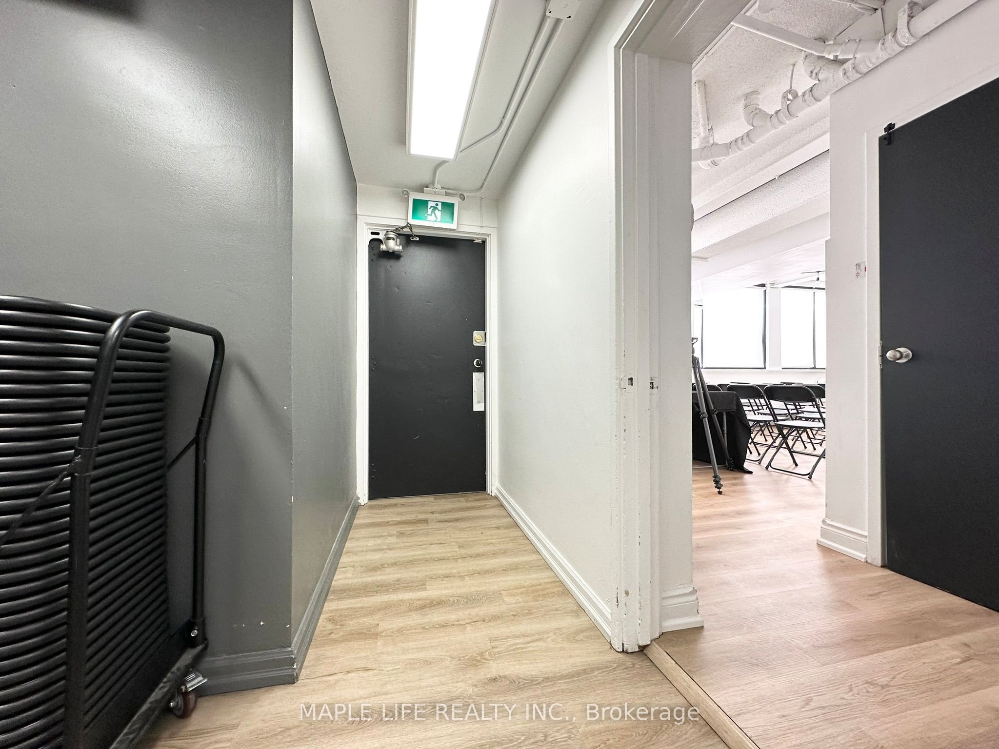 901 Yonge Street Lower Property Photo 25