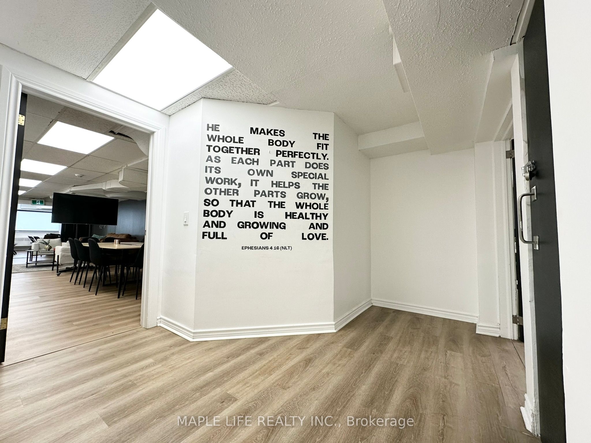 901 Yonge Street Lower Property Photo 29