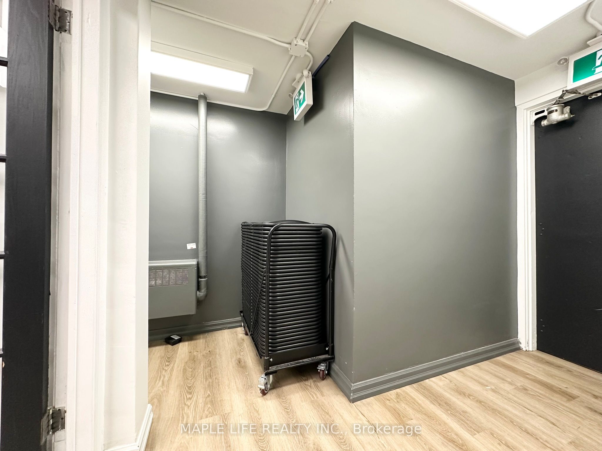 901 Yonge Street Lower Property Photo 31