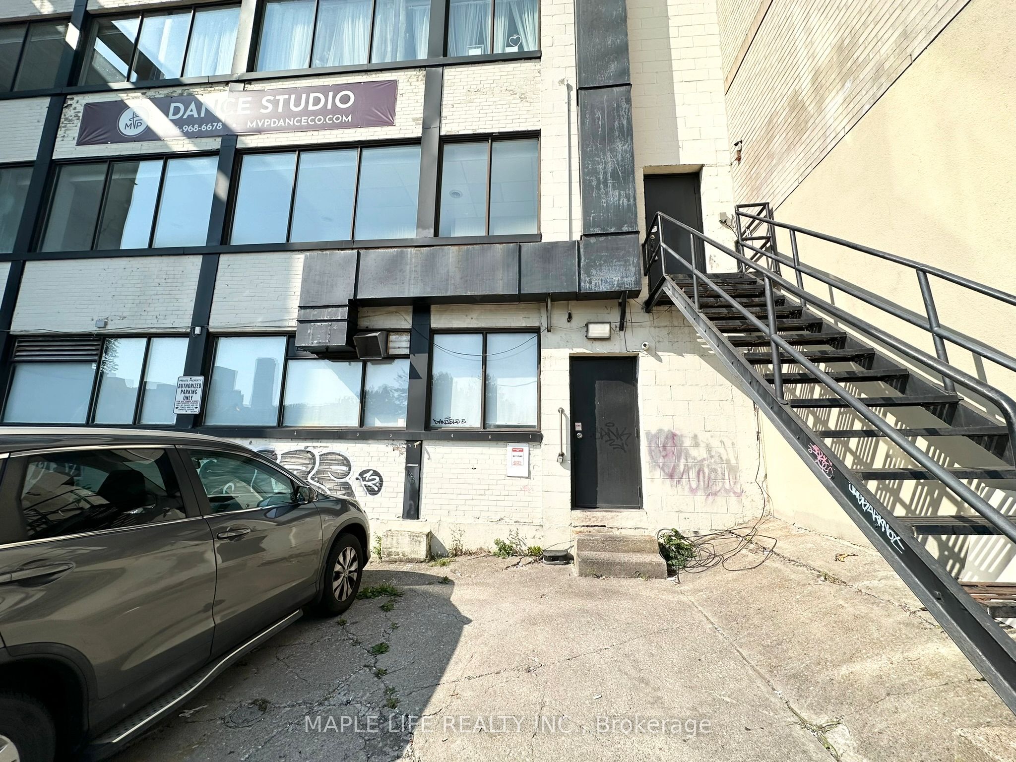 901 Yonge Street Lower Property Photo 33