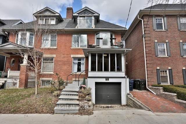 34 Macpherson Avenue