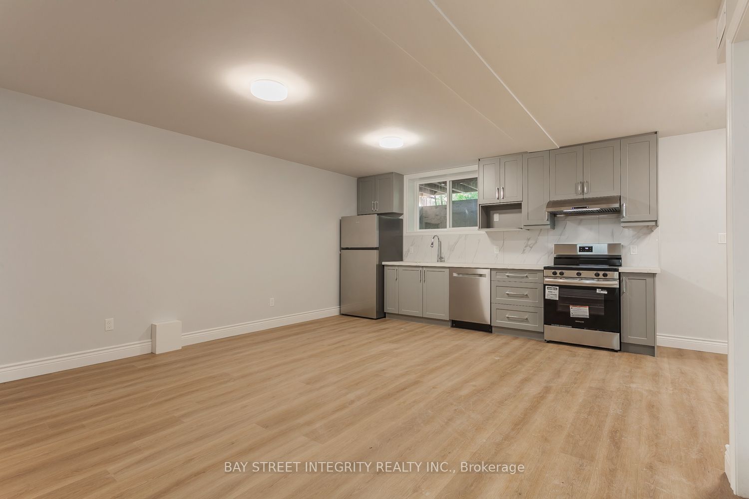 459 Palmerston Boulevard Lower Property Photo 2