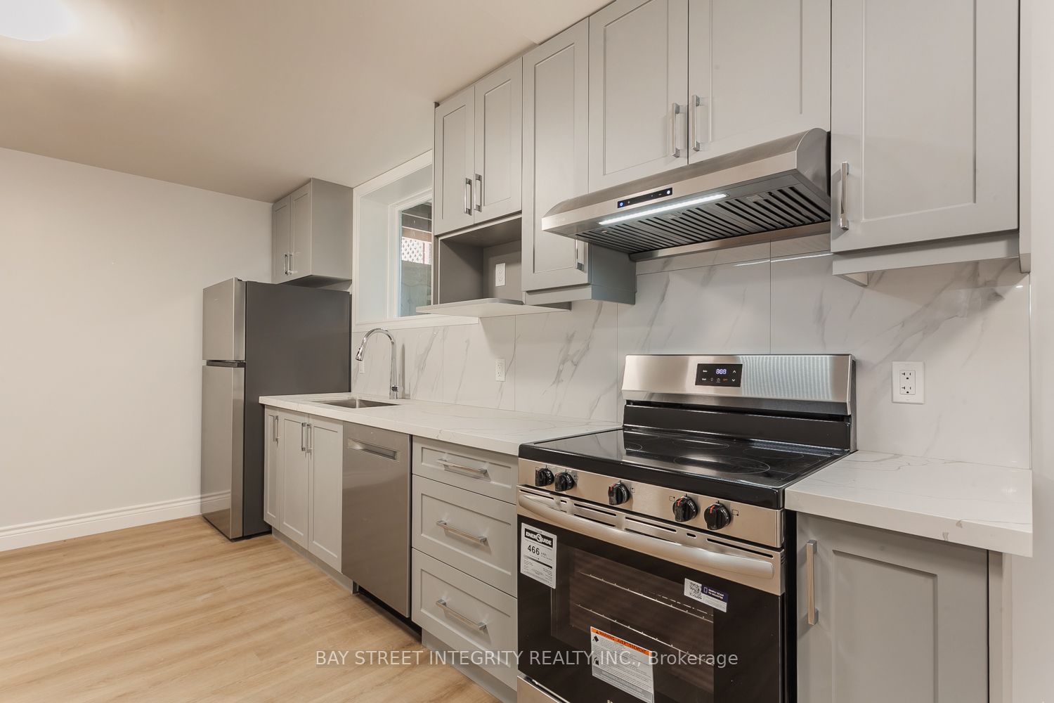 459 Palmerston Boulevard Lower Property Photo 3