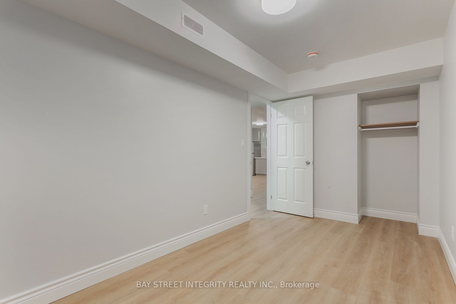 459 Palmerston Boulevard Lower Property Photo 6