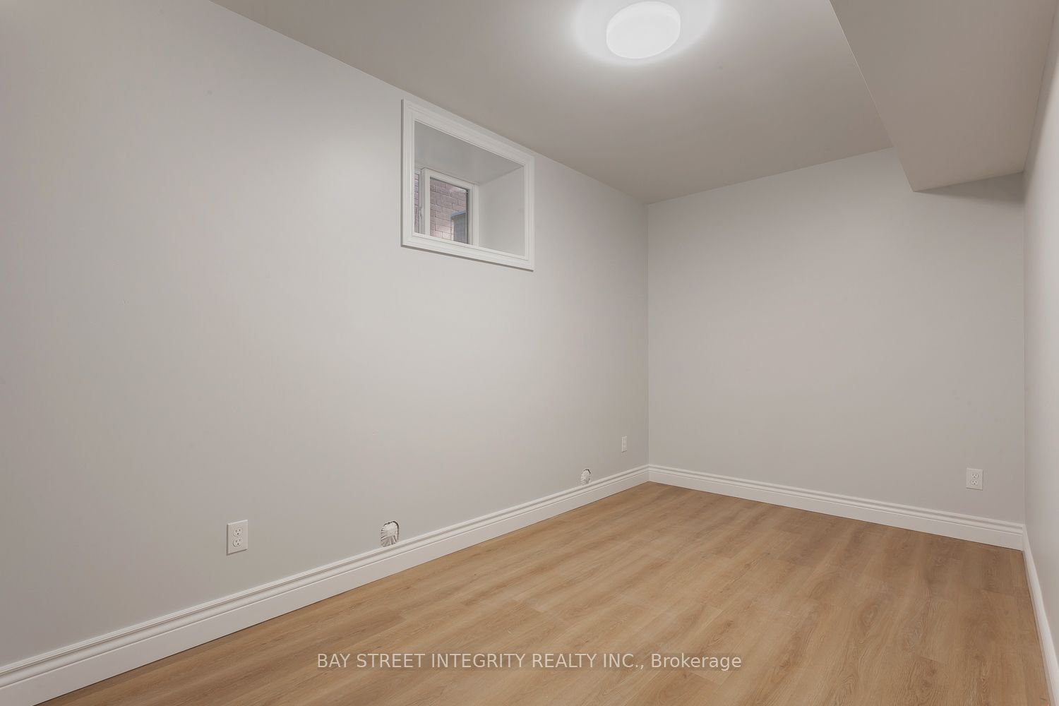 459 Palmerston Boulevard Lower Property Photo 9