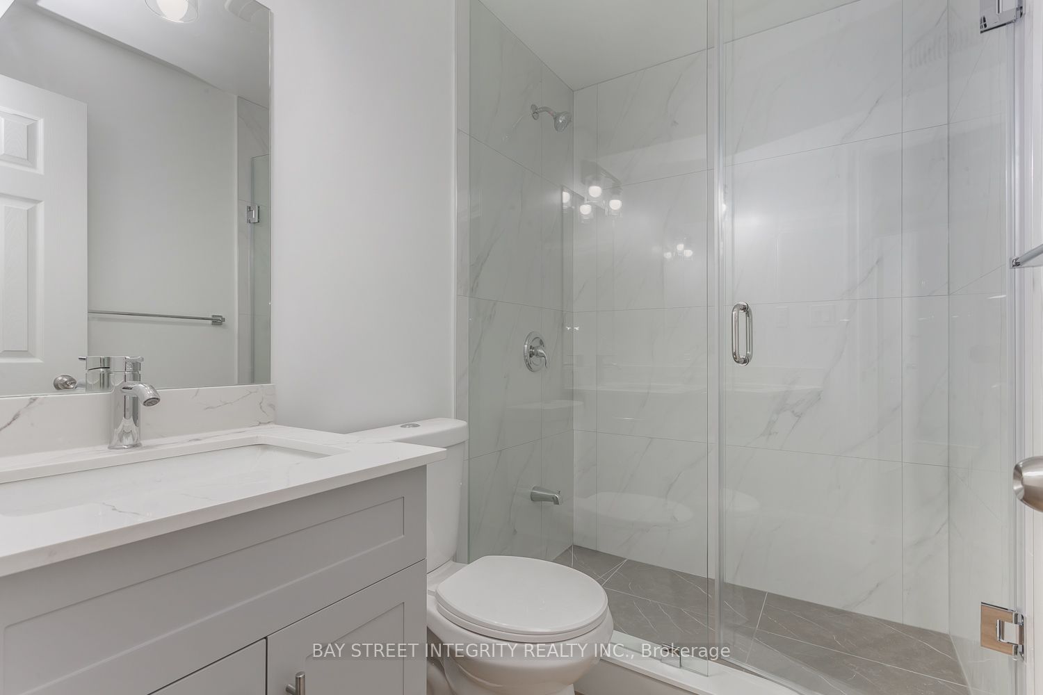 459 Palmerston Boulevard Lower Property Photo 15