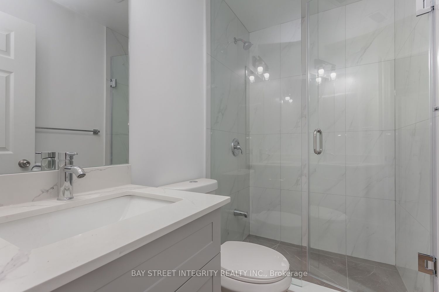 459 Palmerston Boulevard Lower Property Photo 17