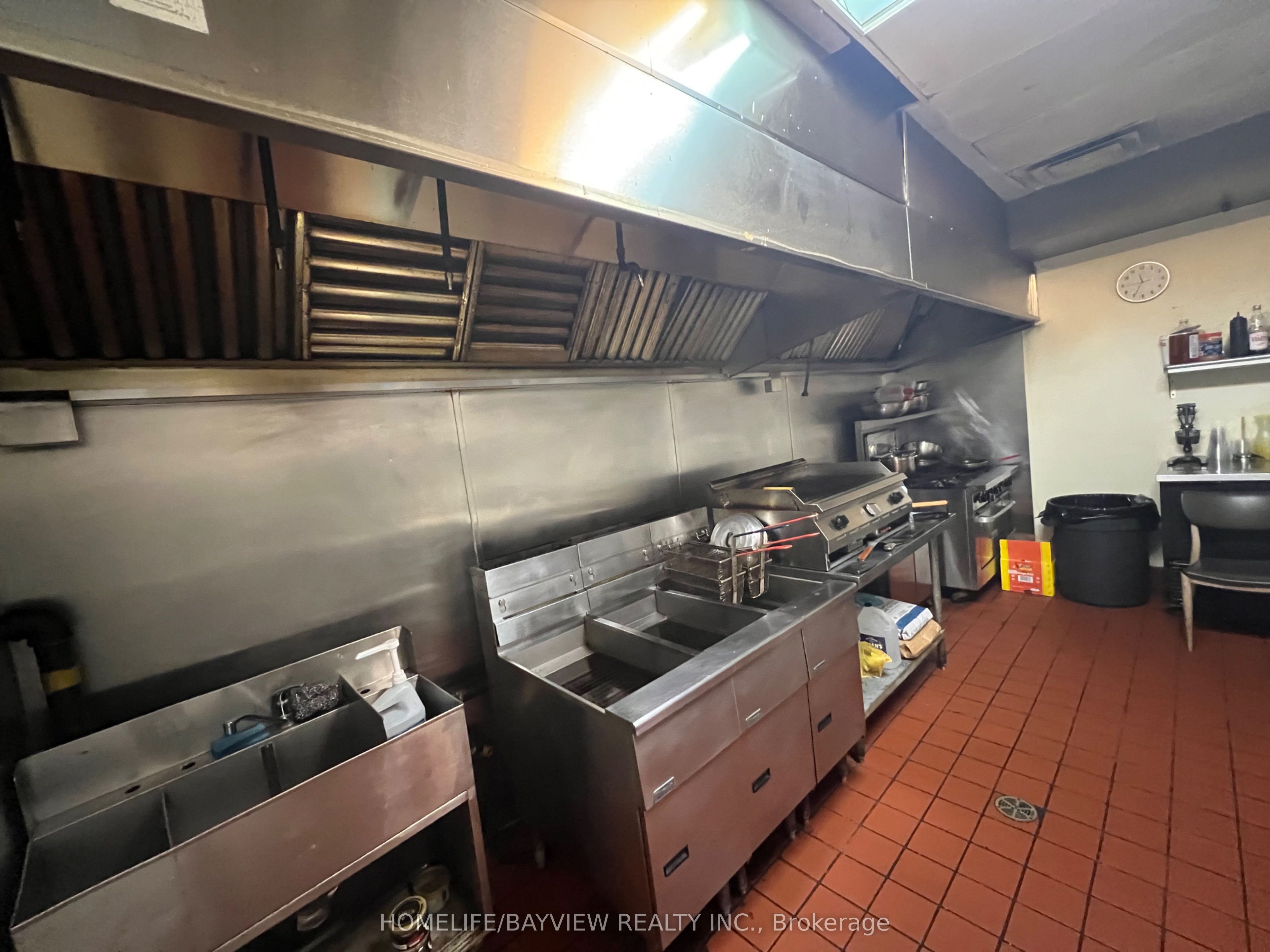 C12907188 Property Photo 31
