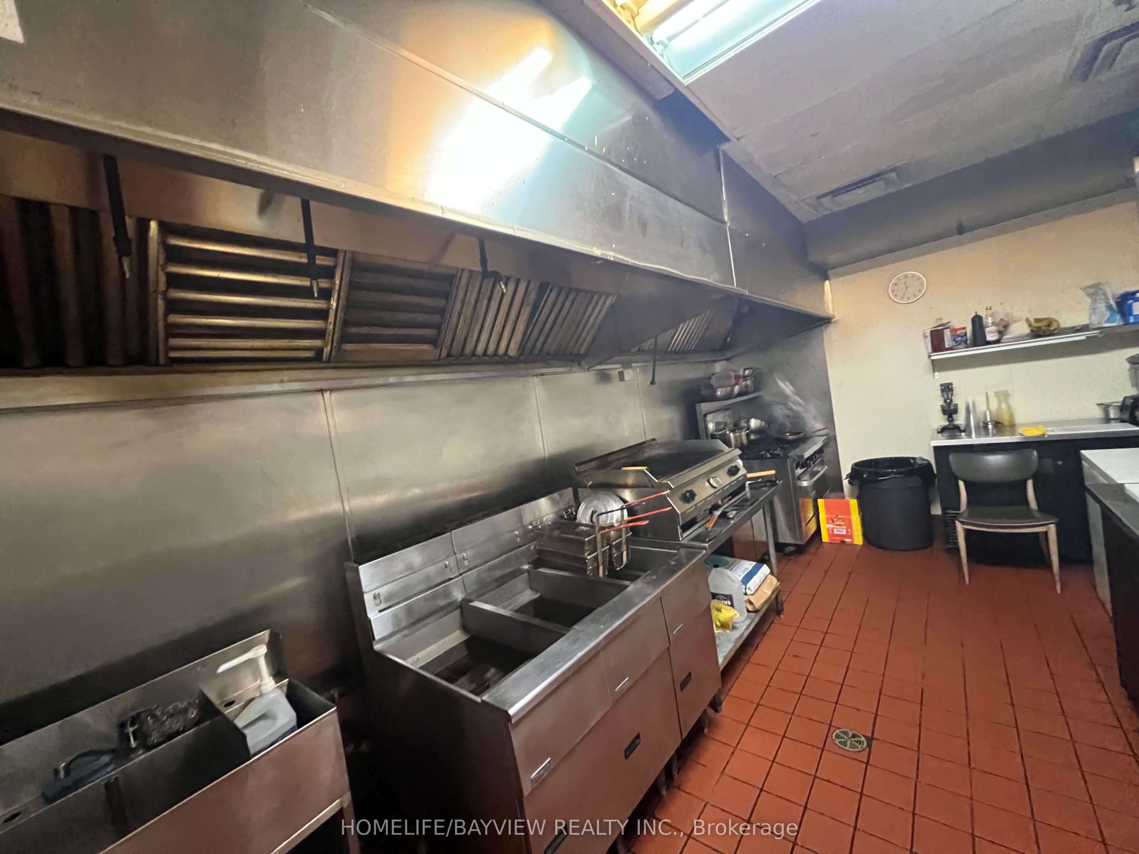 C12907188 Property Photo 32
