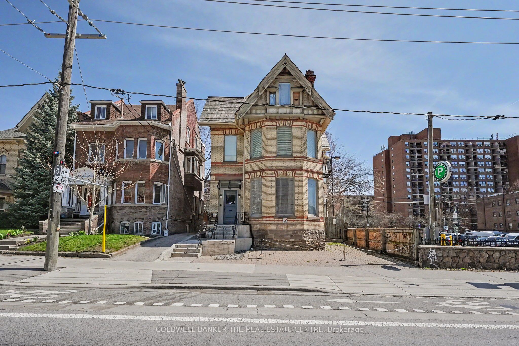 413 Sherbourne Street E 3+ Property Photo 2