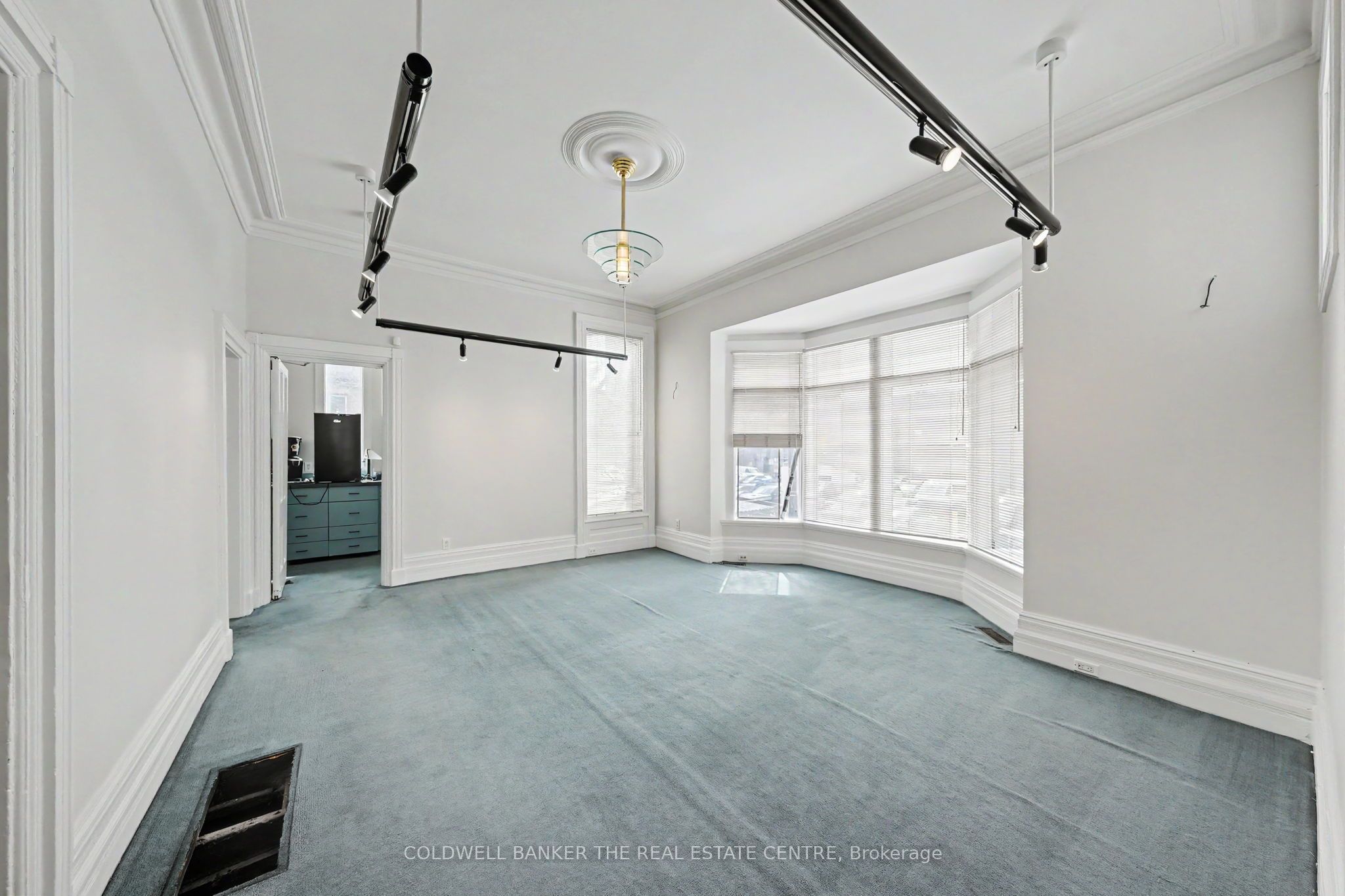 413 Sherbourne Street E 3+ Property Photo 8