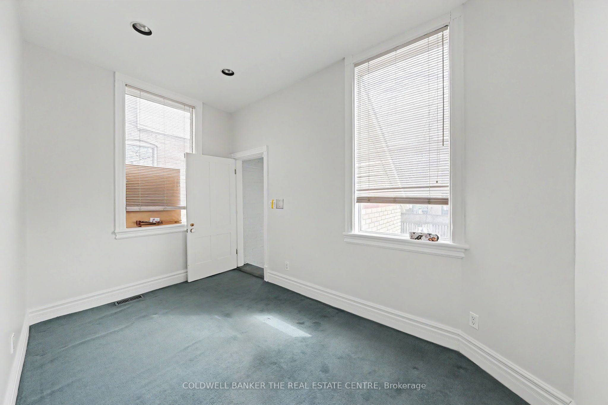 413 Sherbourne Street E 3+ Property Photo 12