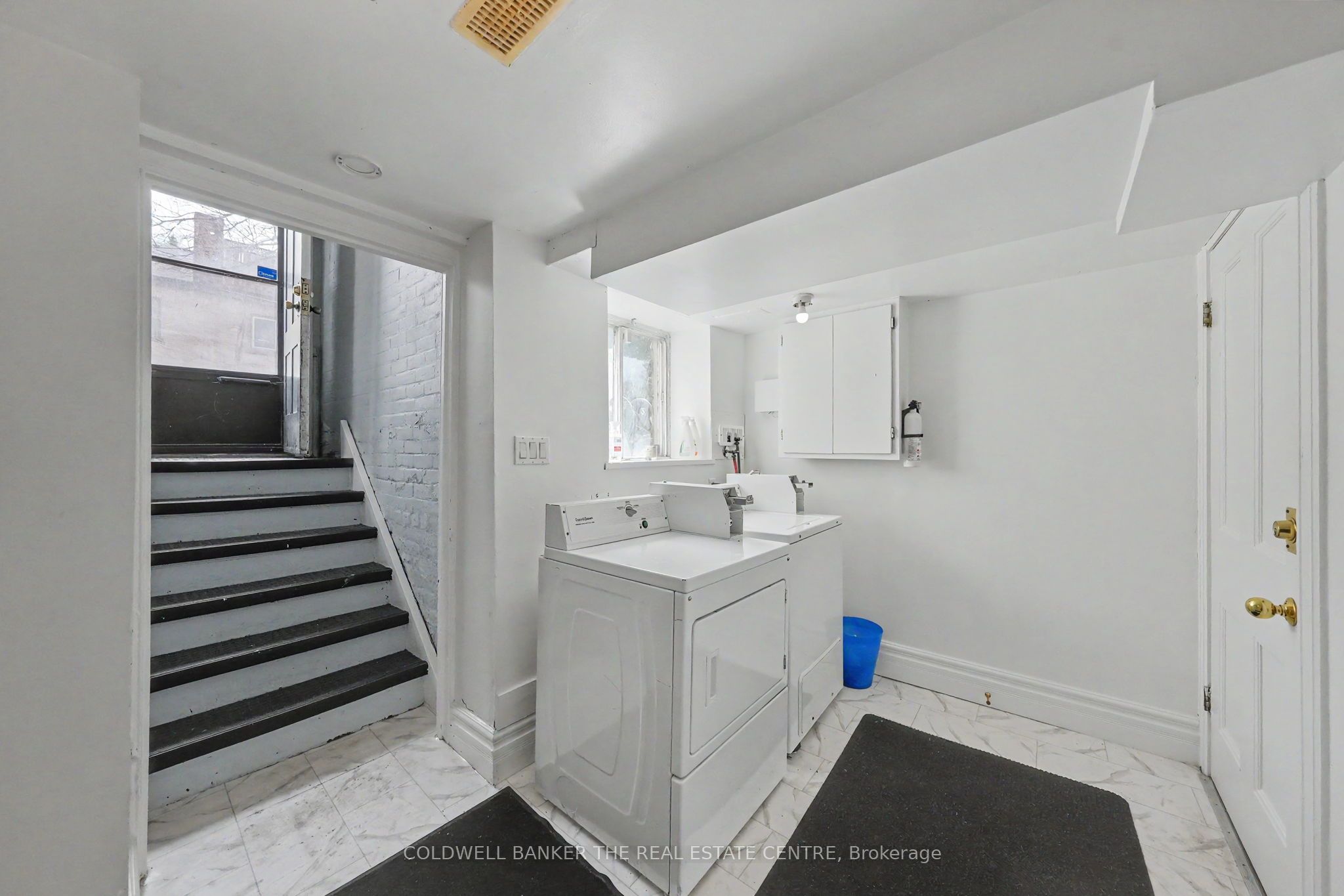 413 Sherbourne Street E 3+ Property Photo 14