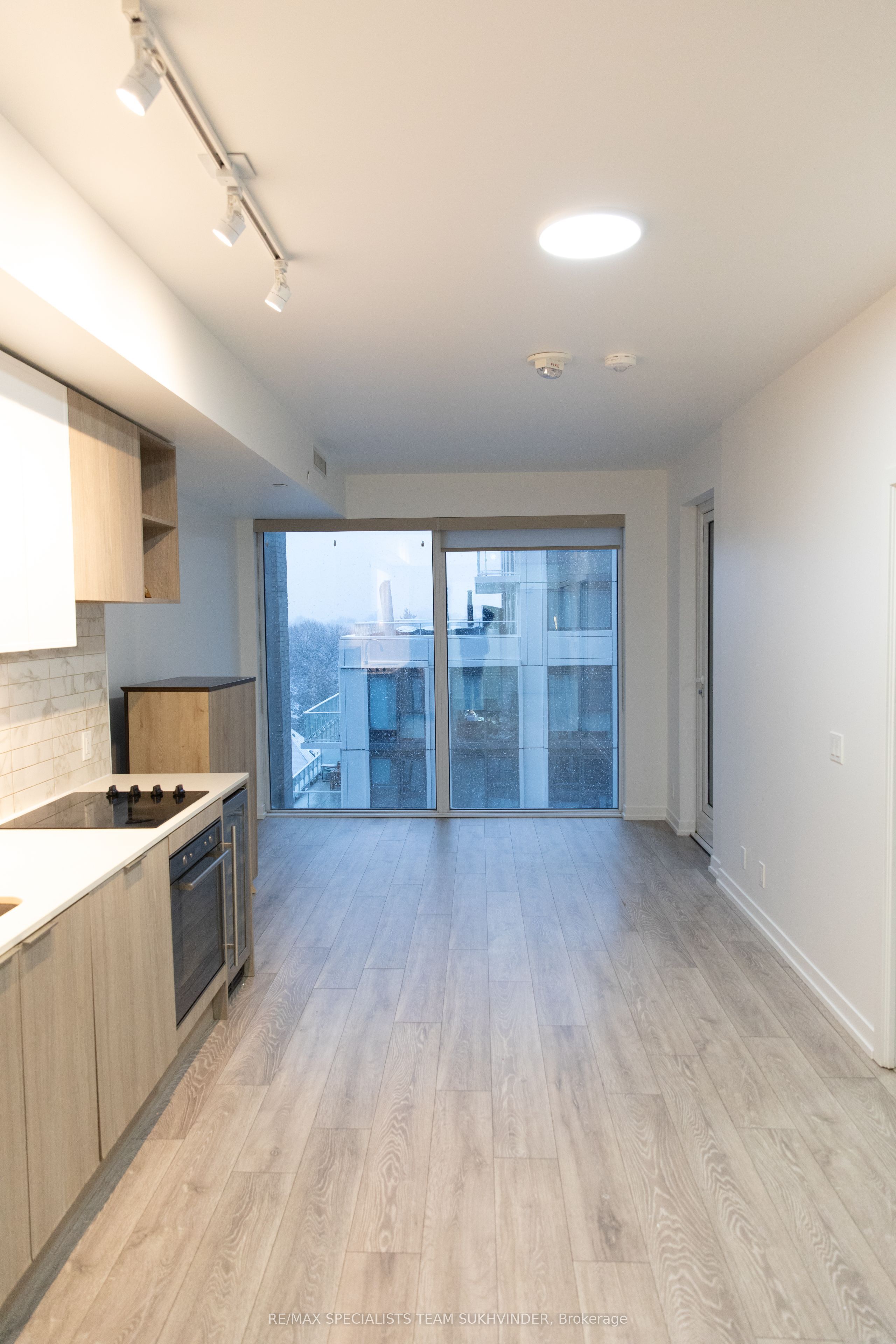 2020 Bathurst Street 637 Property Photo 6