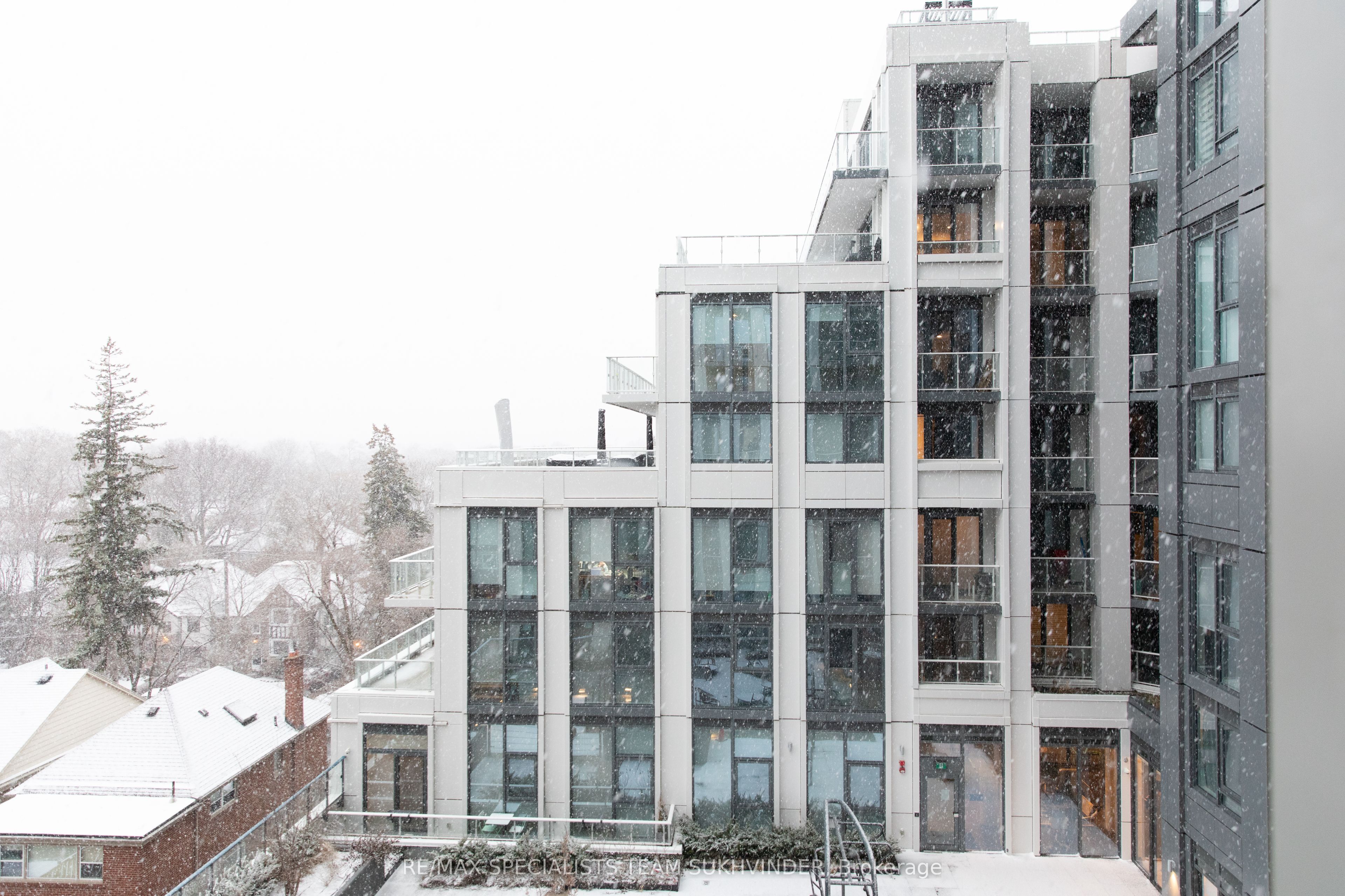2020 Bathurst Street 637 Property Photo 24