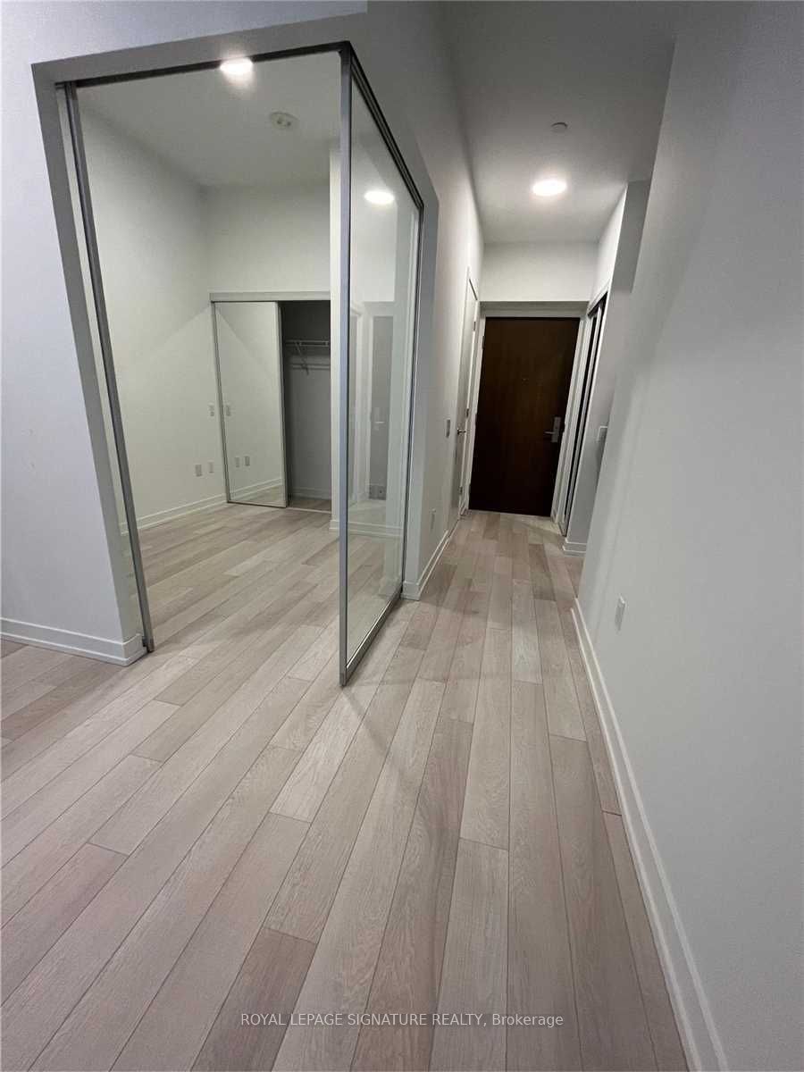 39 Roehampton Avenue 308 Property Photo 11
