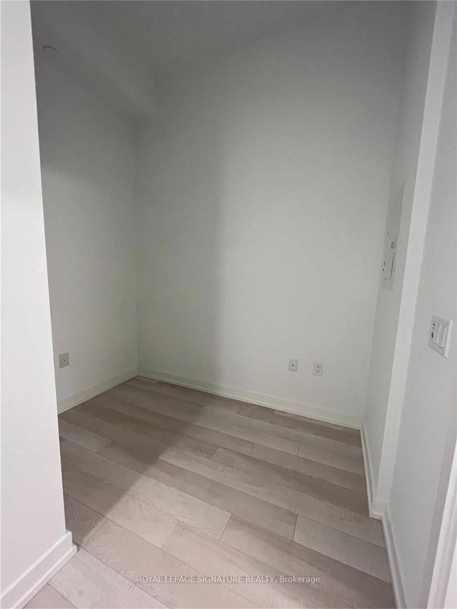 39 Roehampton Avenue 308 Property Photo 13
