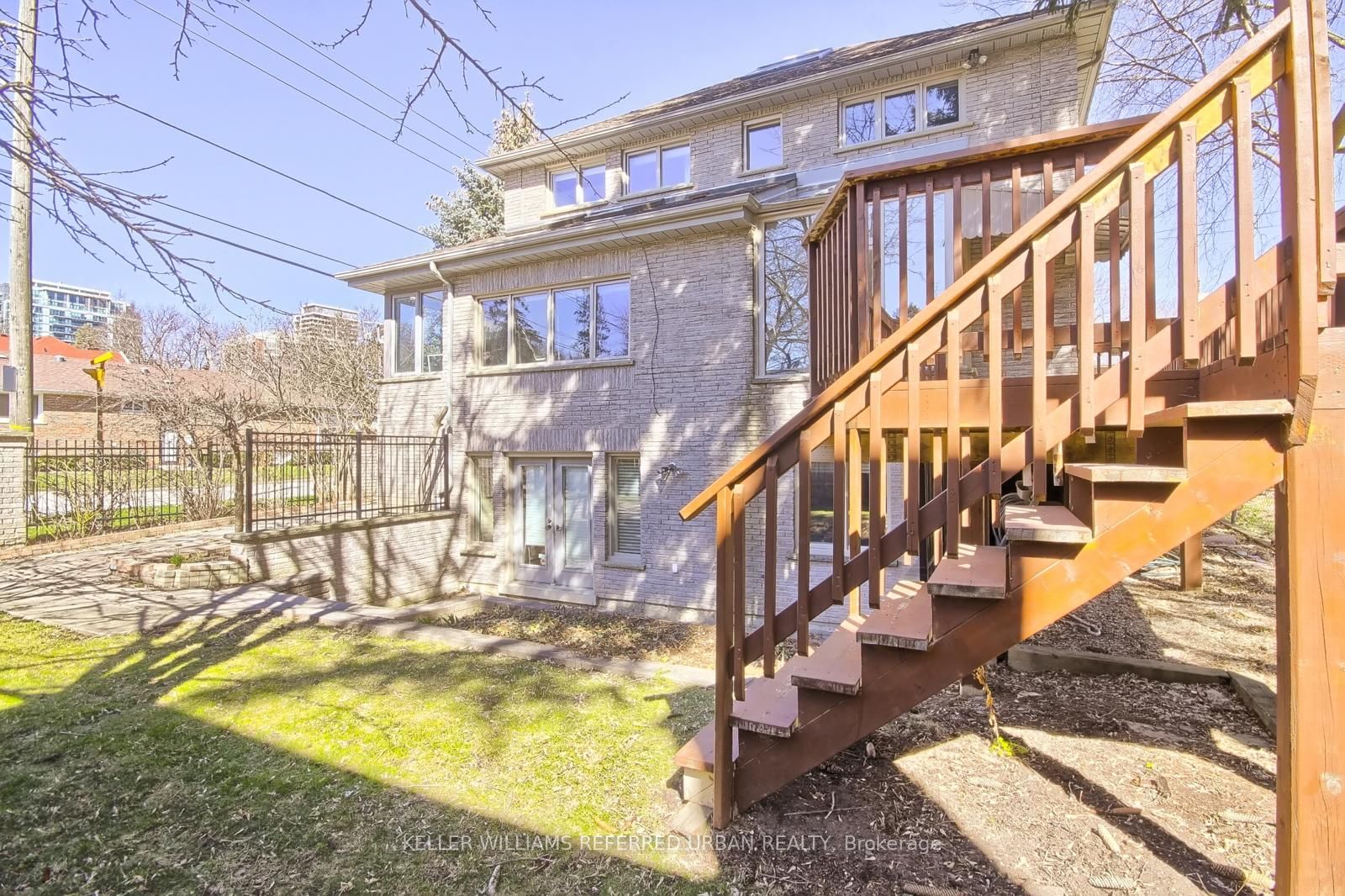 83 Norton Avenue Property Photo 8