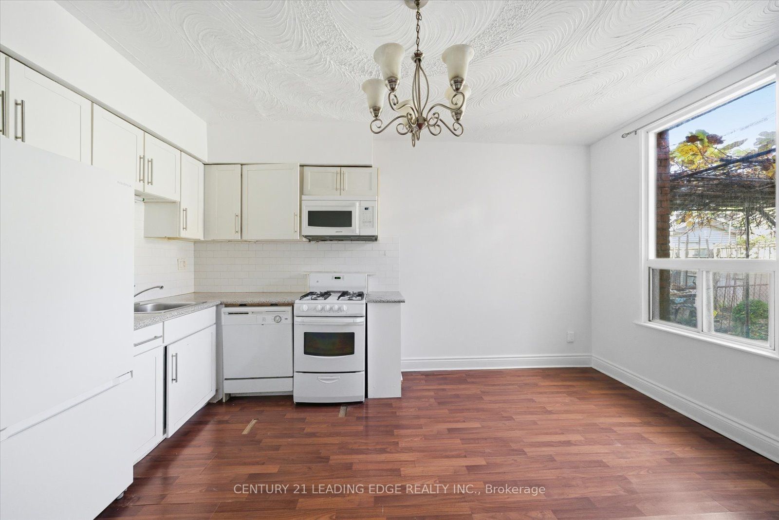 30 Ulster Street Property Photo 7