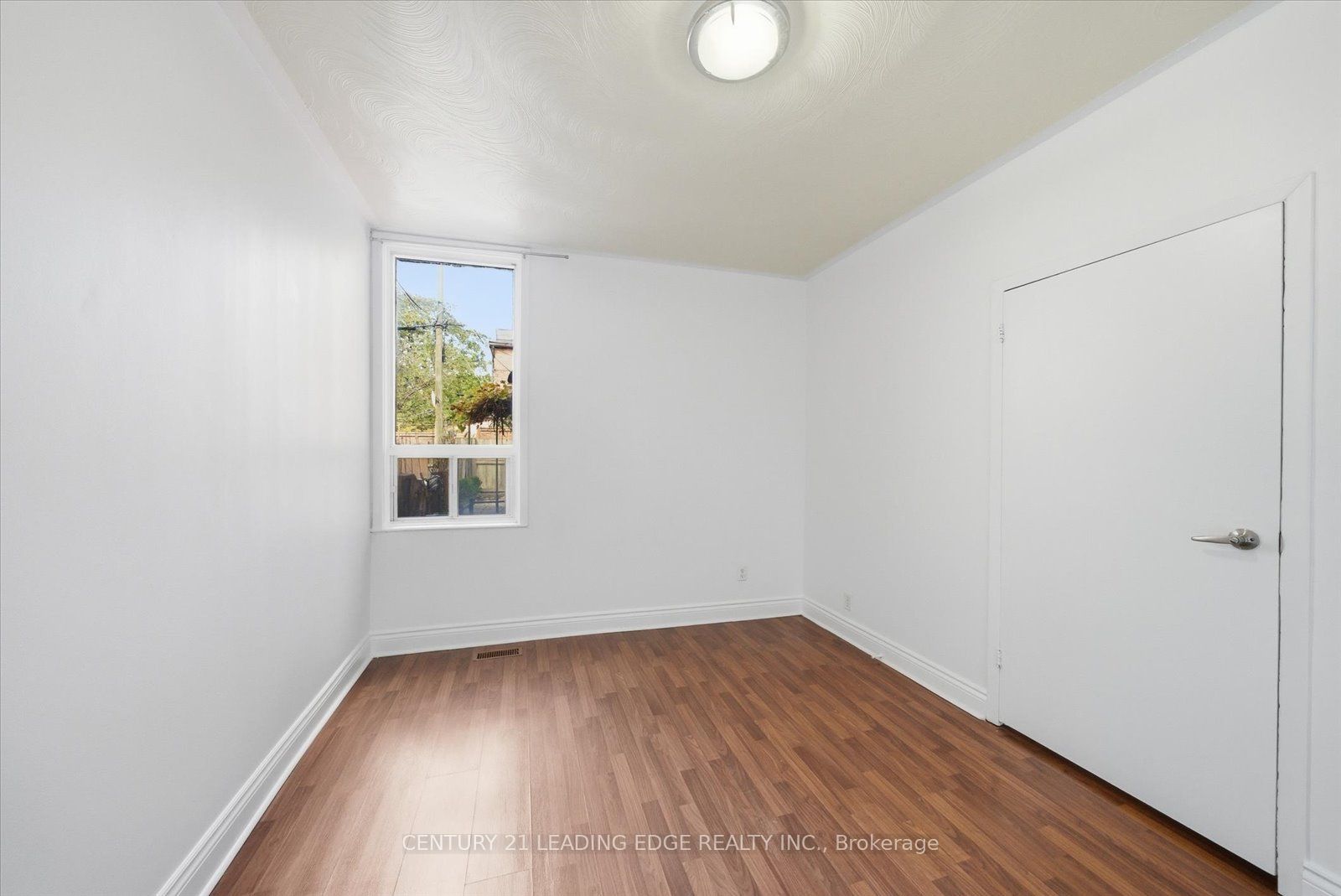 30 Ulster Street Property Photo 11