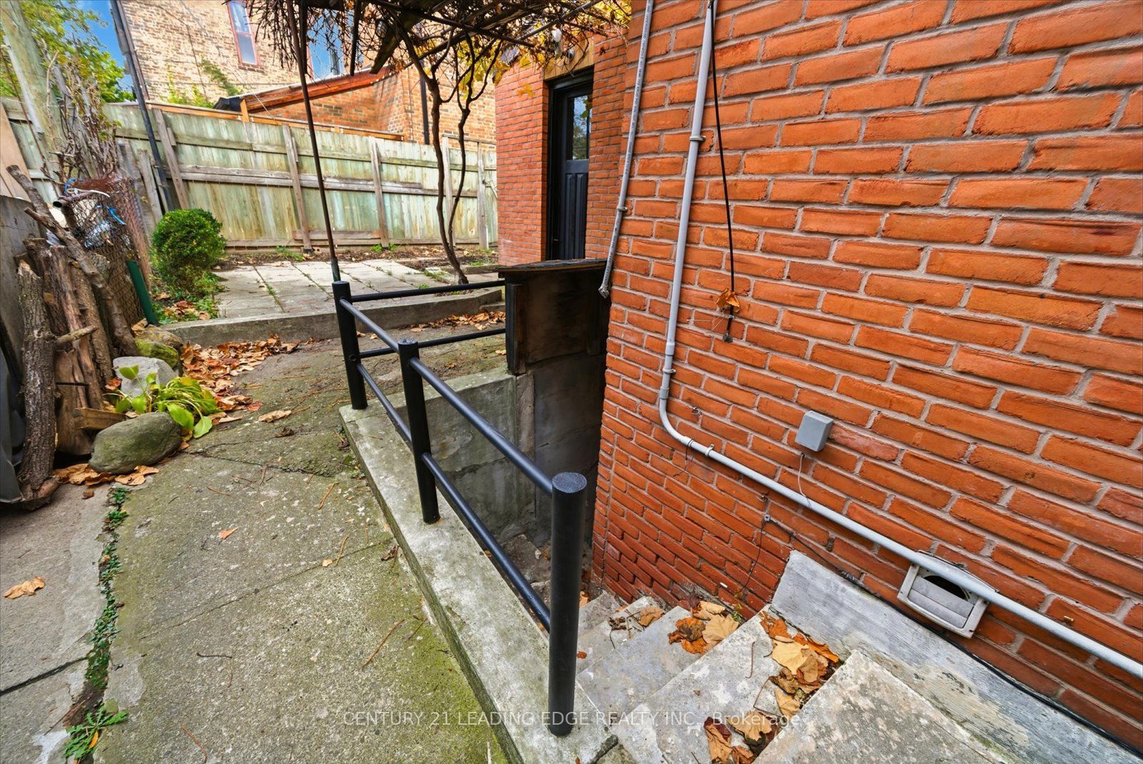 30 Ulster Street Property Photo 29