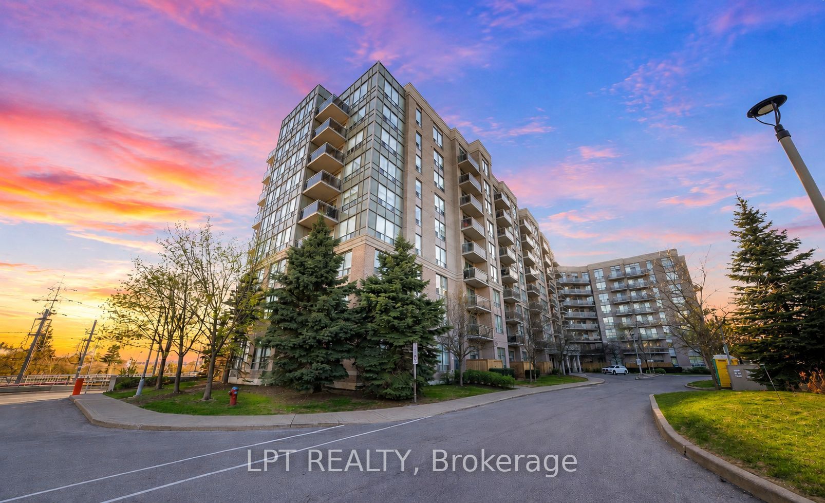 1720 Eglinton Avenue E 101