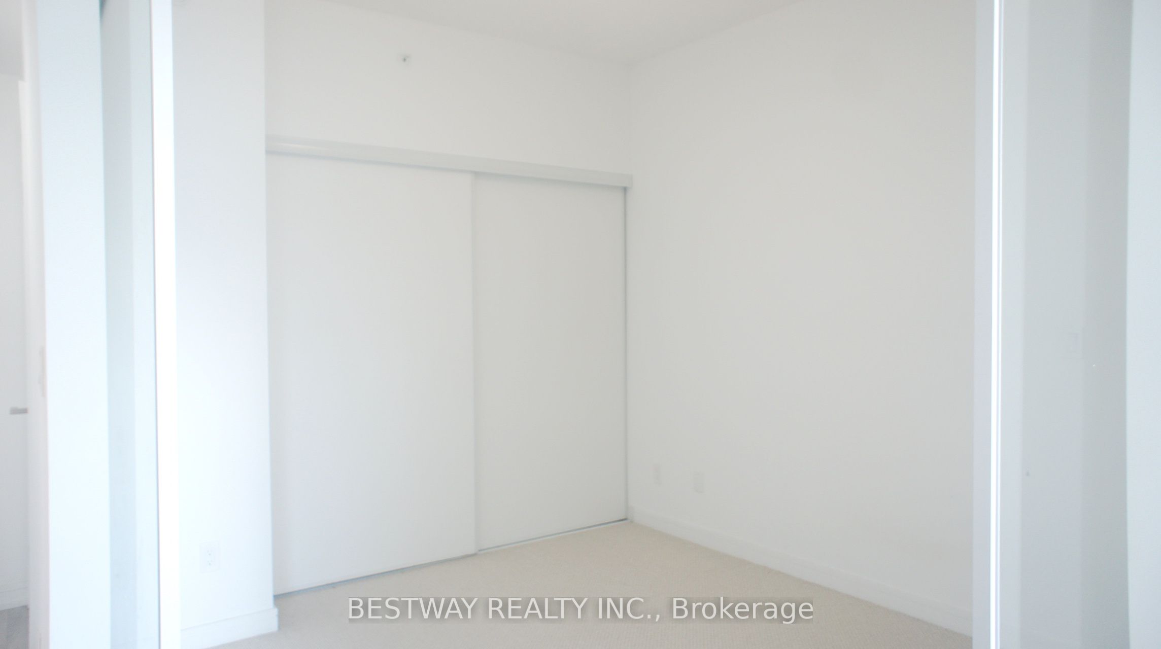621 Sheppard Avenue E 355 Property Photo 4