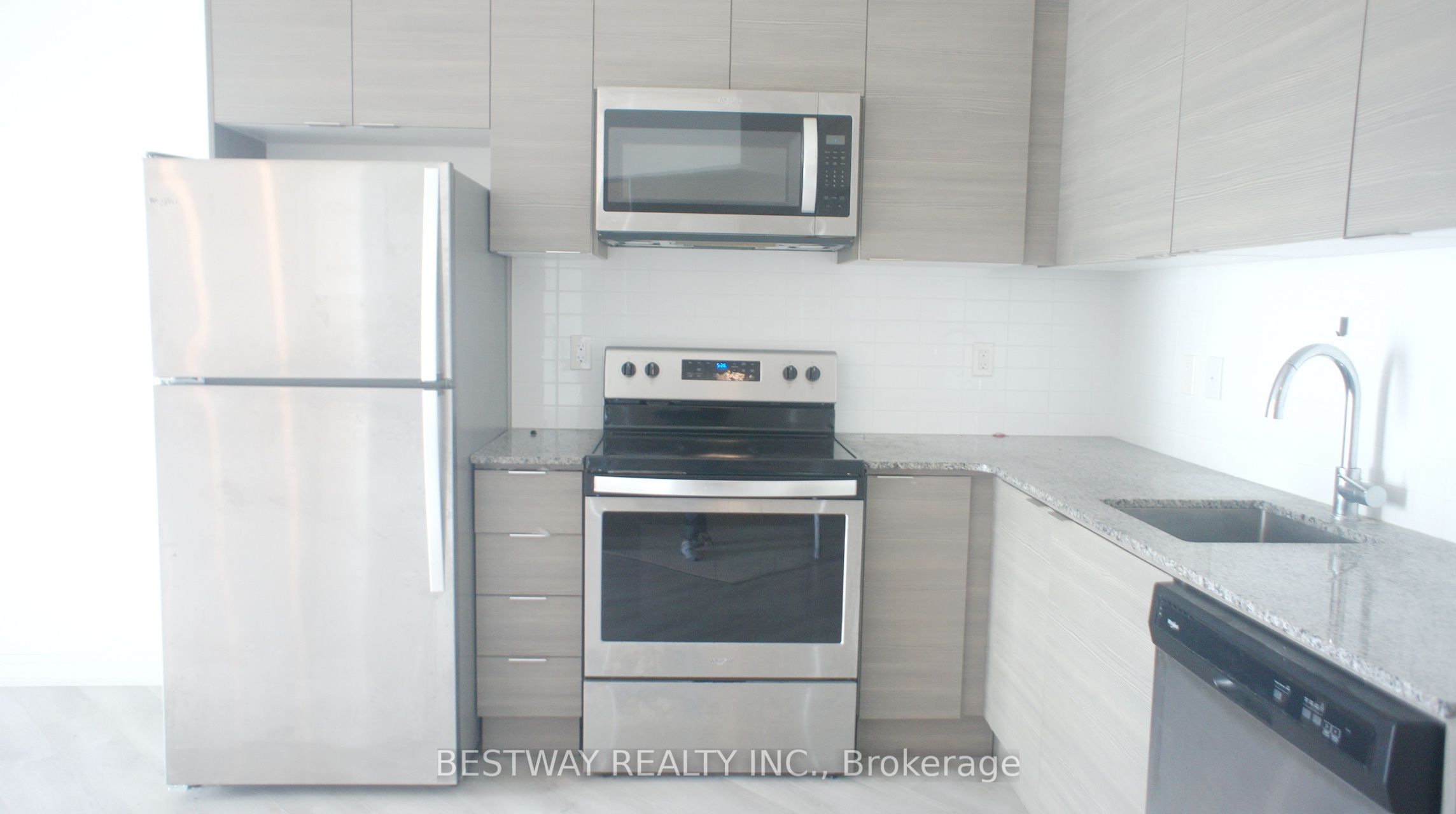 621 Sheppard Avenue E 355 Property Photo 10