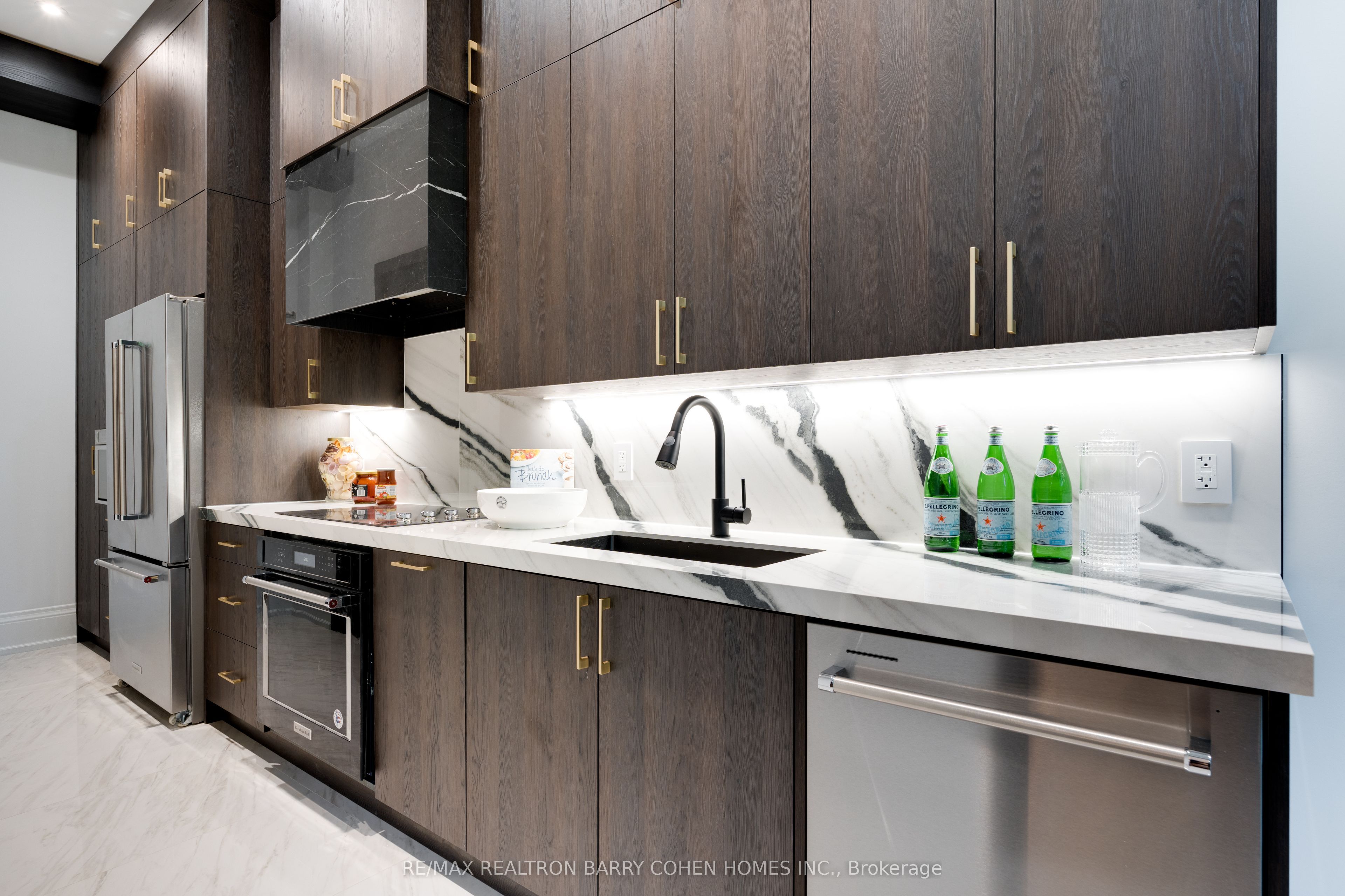 67 Montressor Drive N Property Photo 15